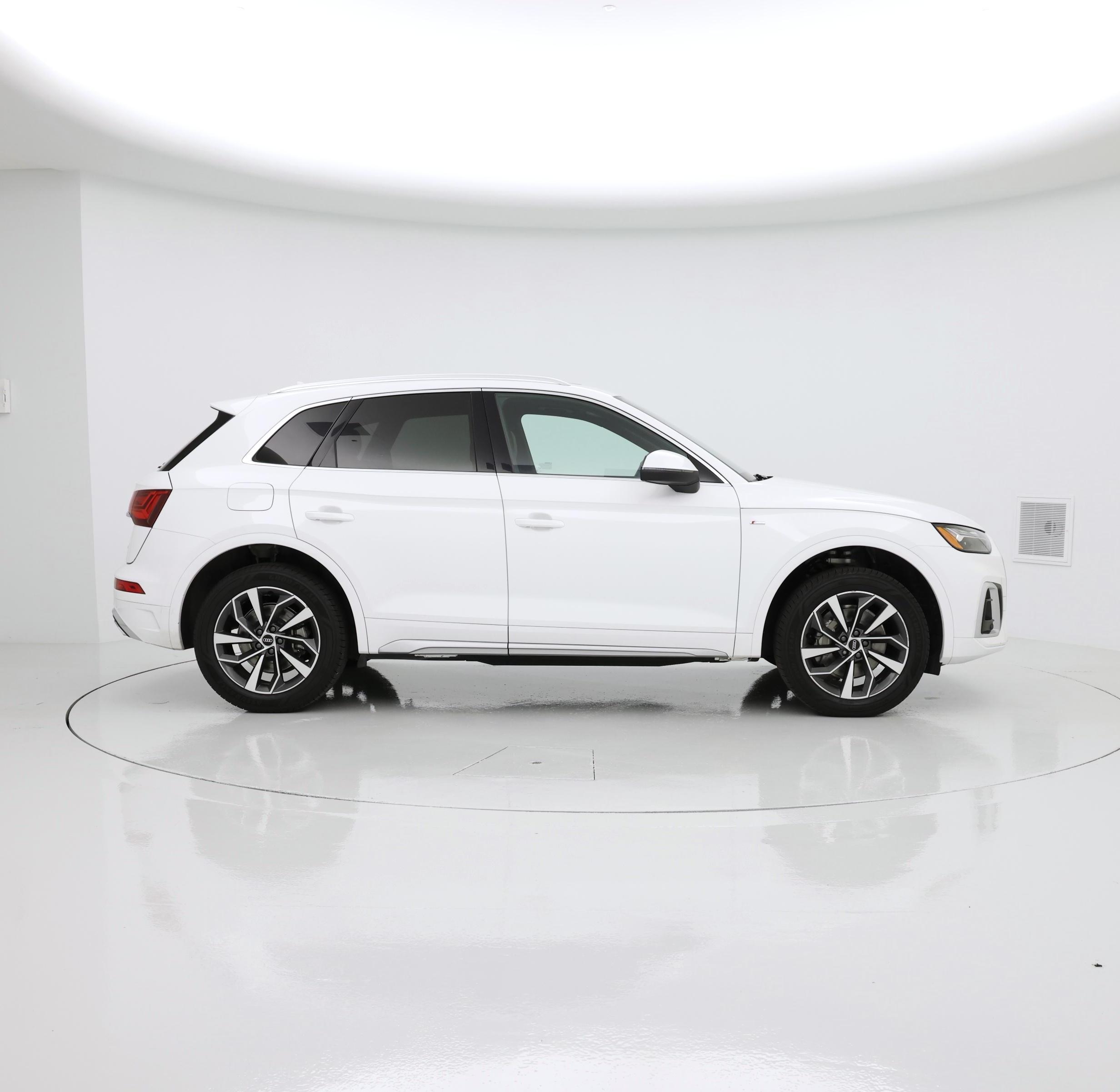 Thumbnail: 2022 Audi Q5 - 7