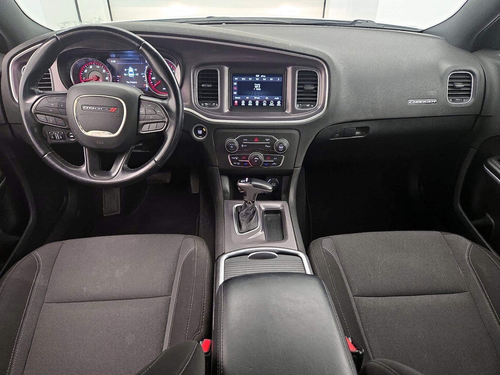 Thumbnail: 2022 Dodge Charger - 9