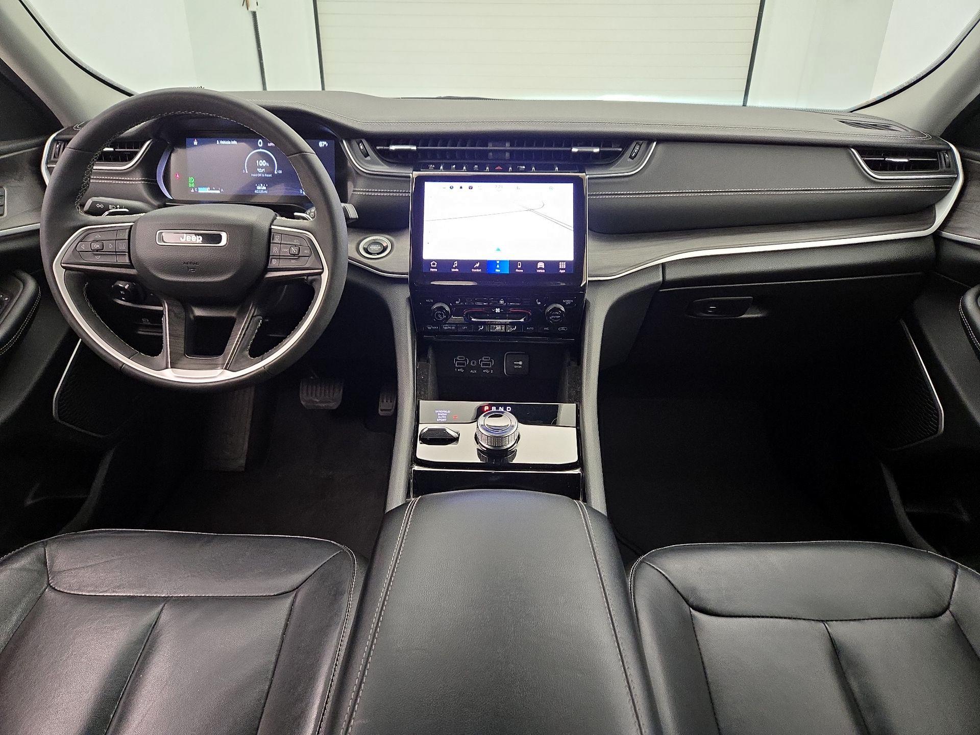 Thumbnail: 2023 Jeep Grand Cherokee - 9