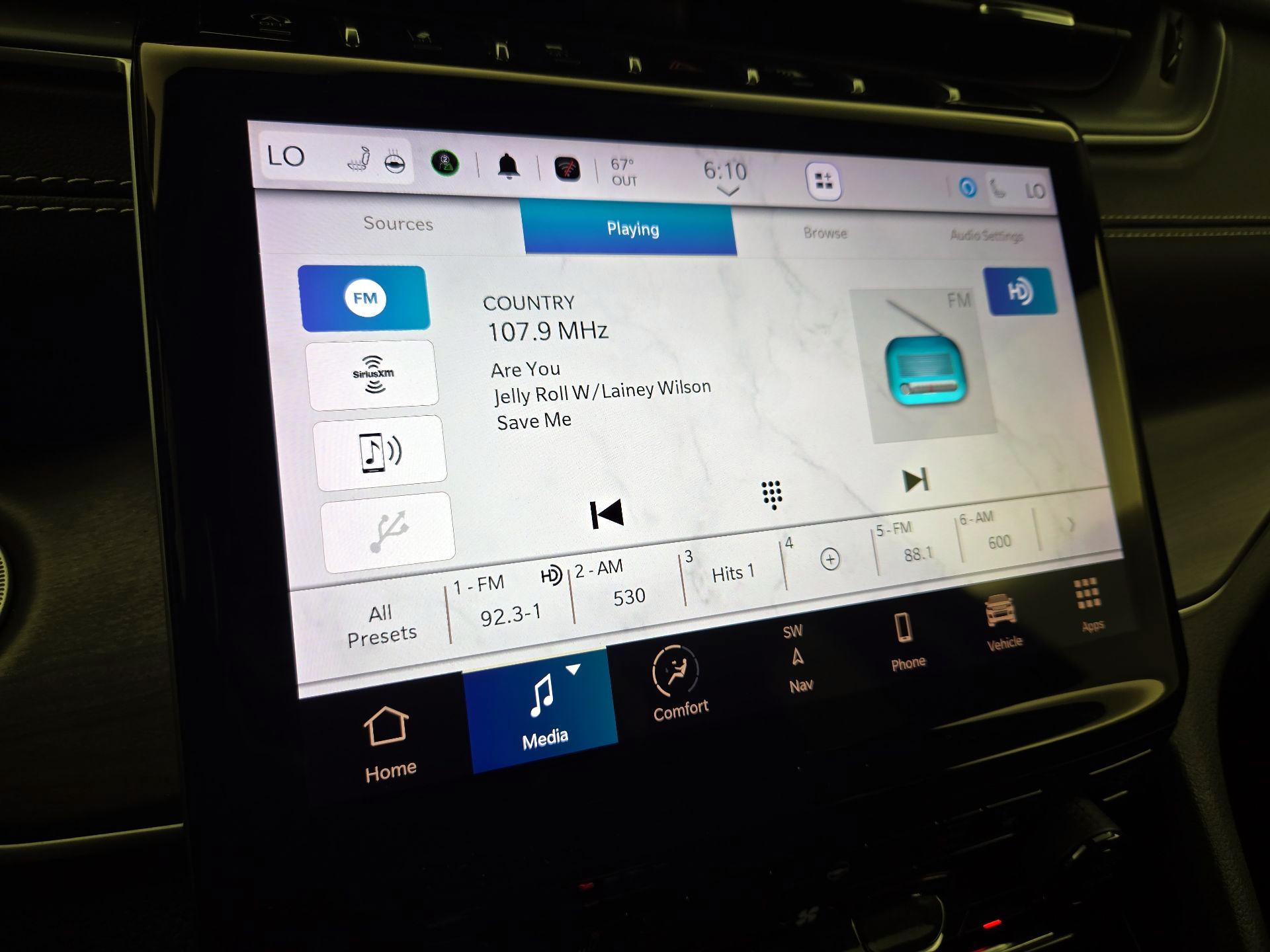 Thumbnail: 2023 Jeep Grand Cherokee - 16