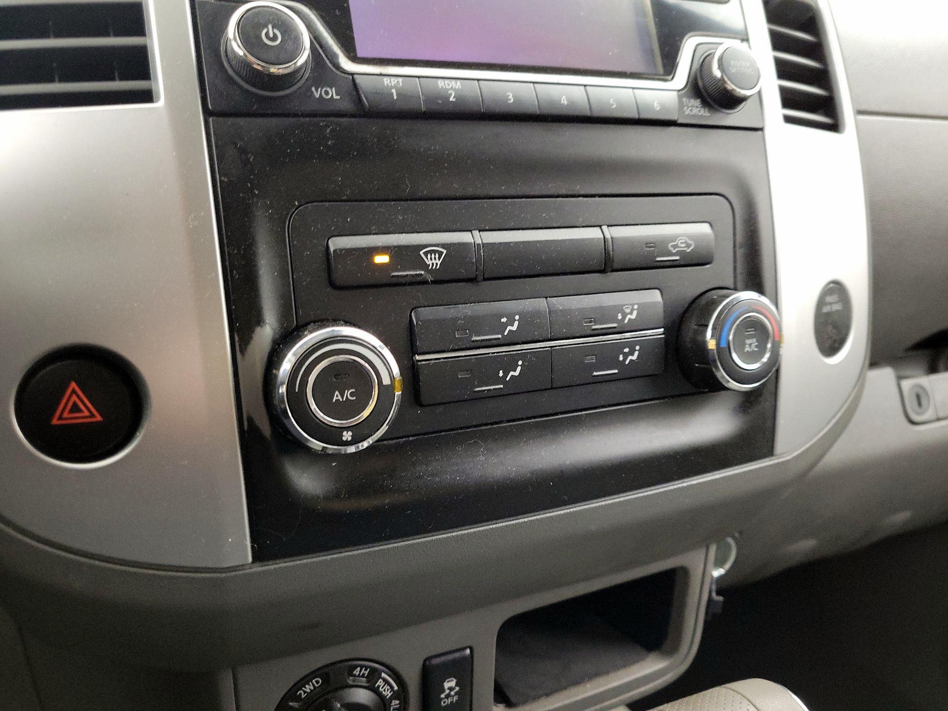 Thumbnail: 2015 Nissan Frontier - 15