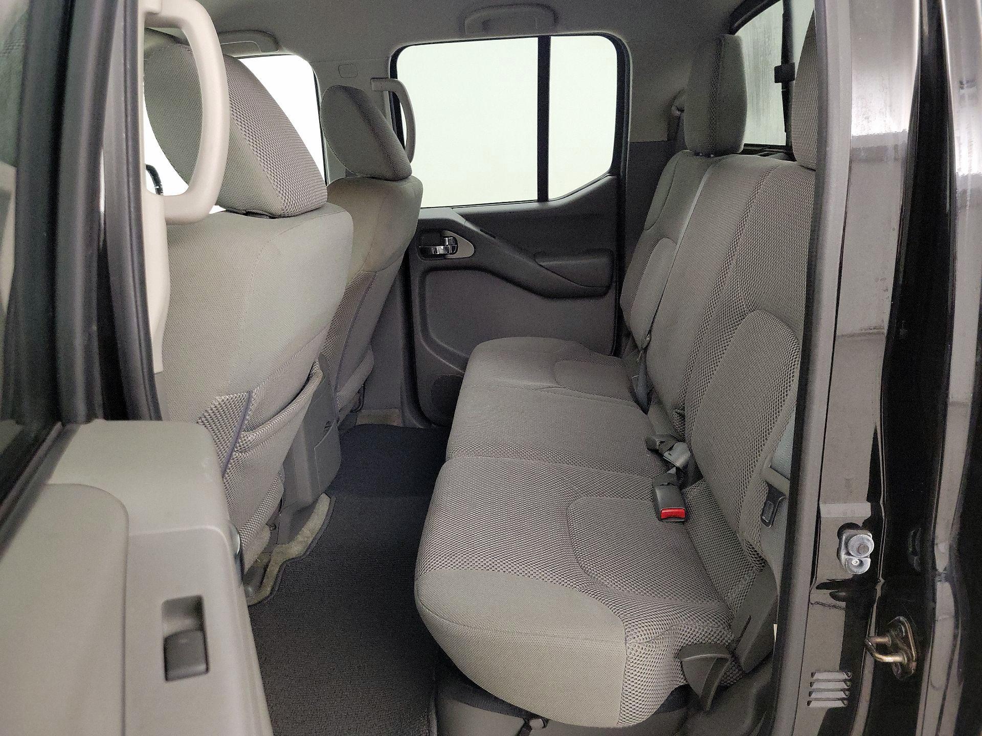 Thumbnail: 2015 Nissan Frontier - 18