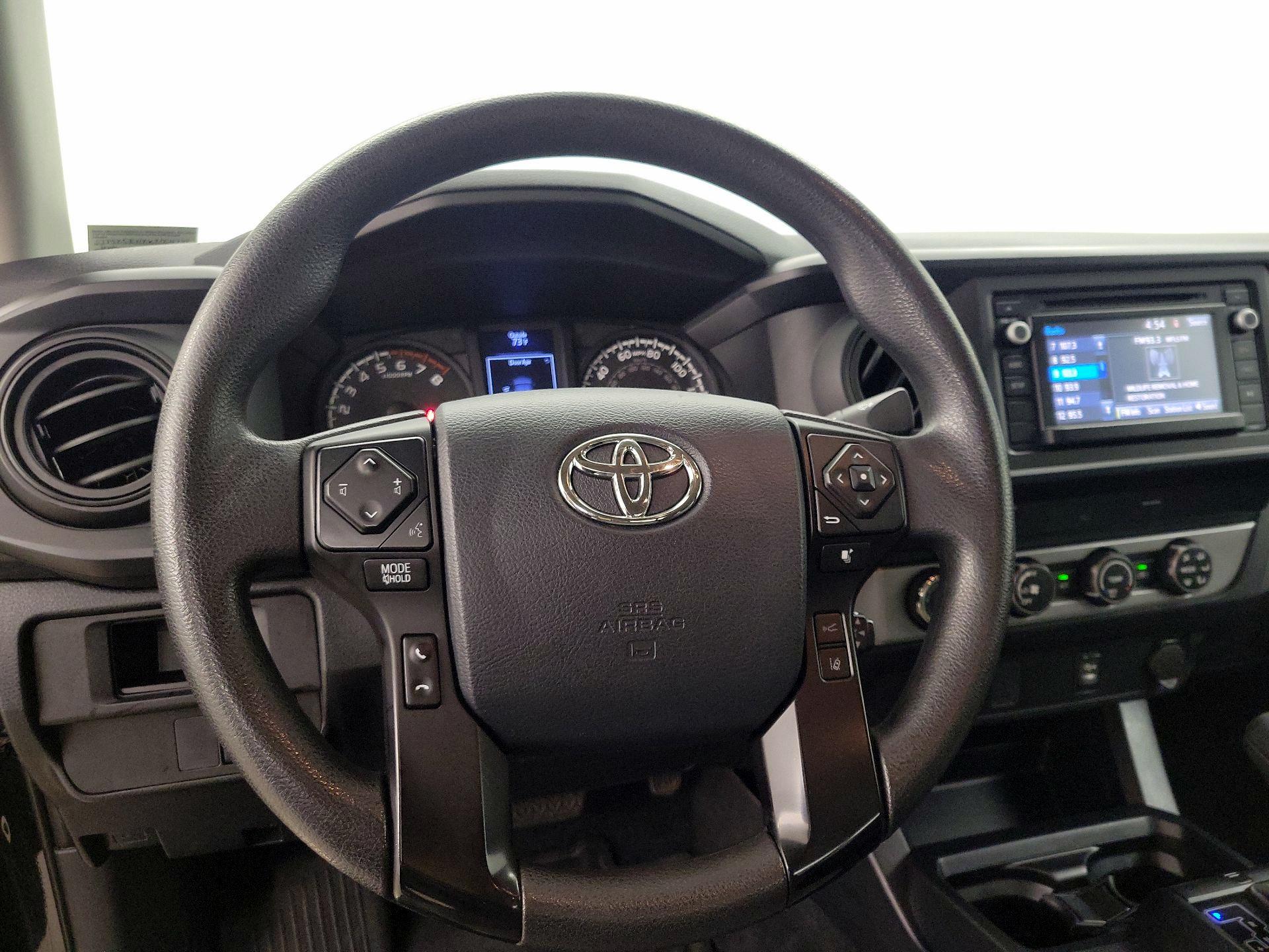 Thumbnail: 2019 Toyota Tacoma - 10