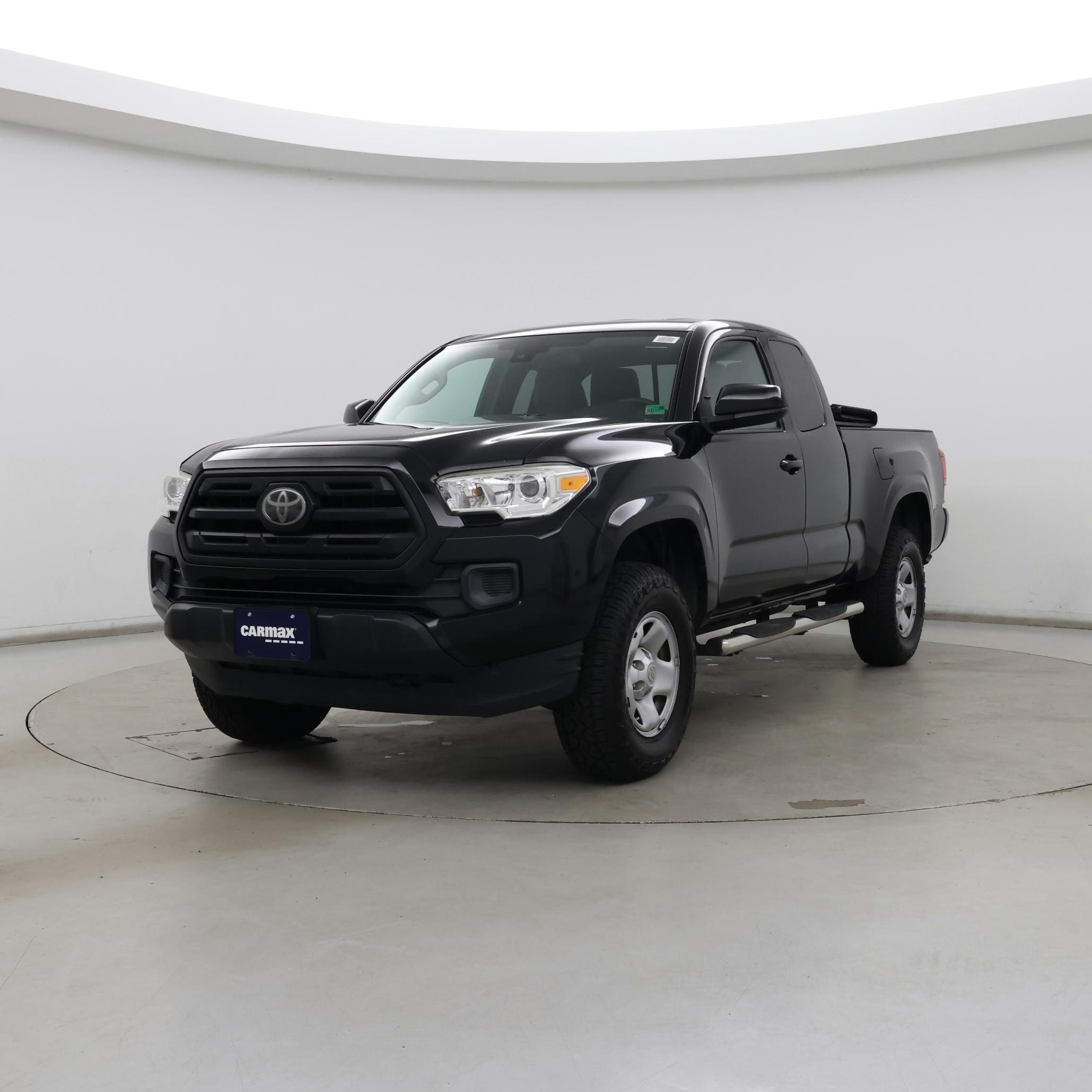 Thumbnail: 2019 Toyota Tacoma - 4
