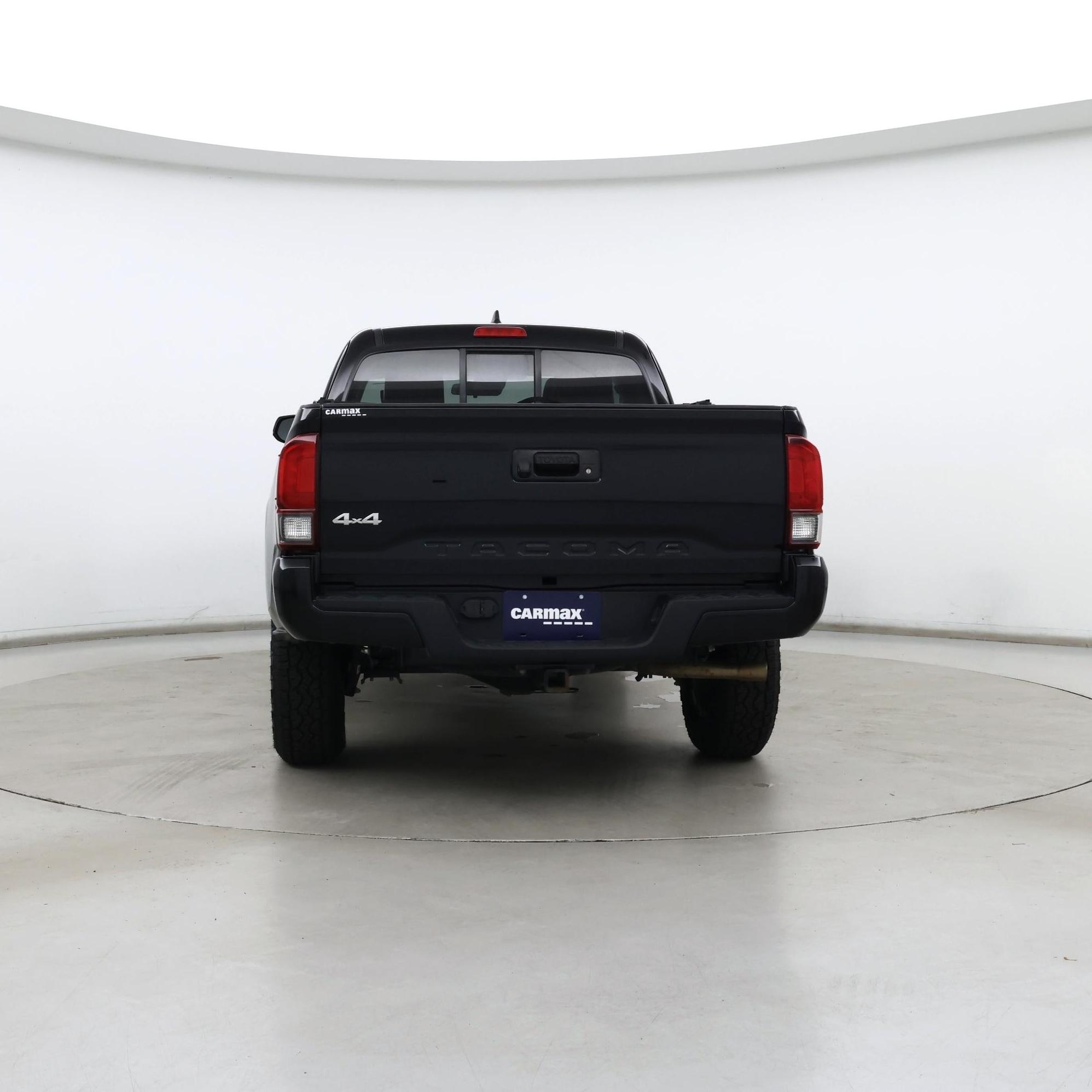 Thumbnail: 2019 Toyota Tacoma - 6