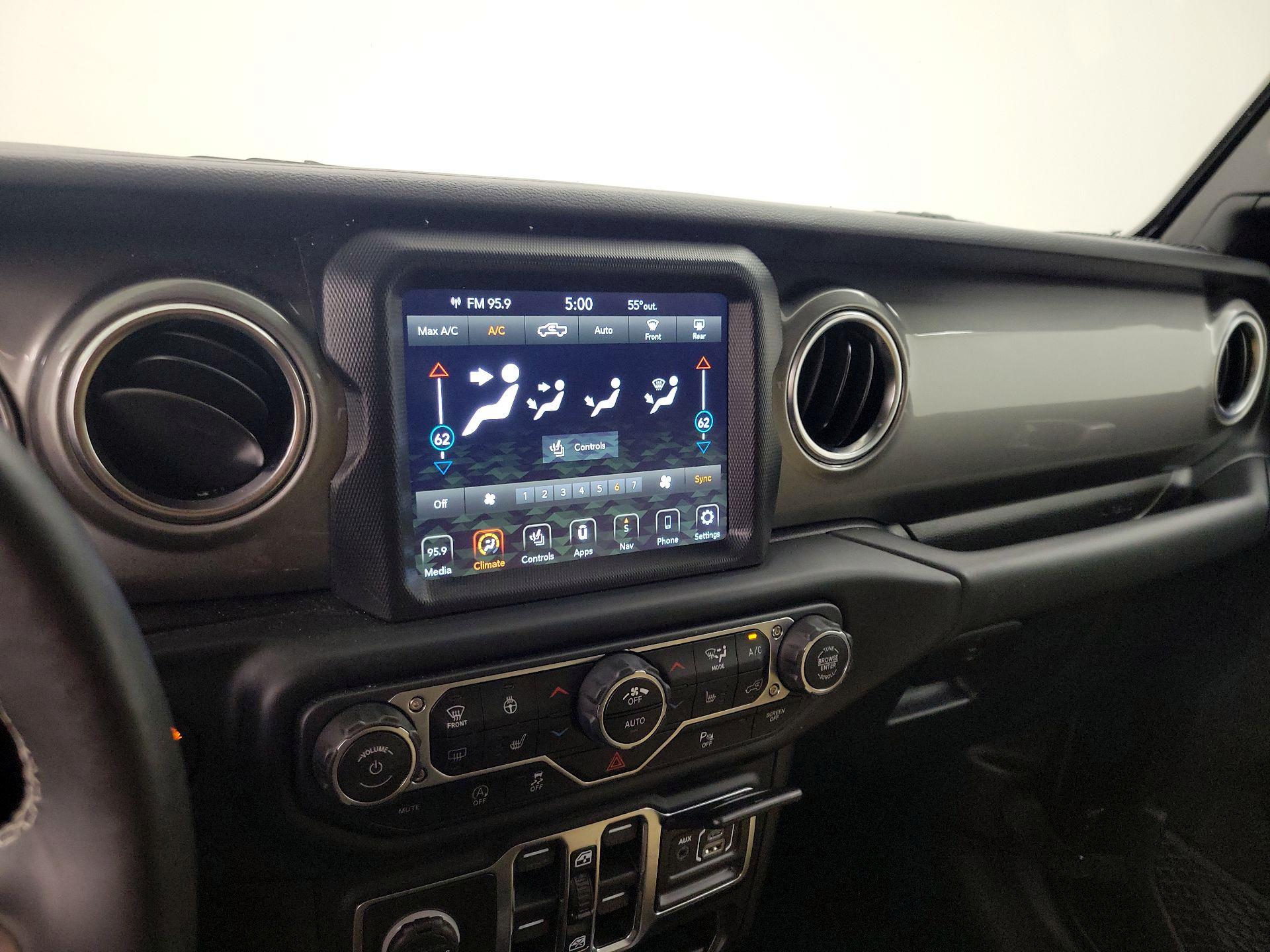 Thumbnail: 2020 Jeep Gladiator - 17