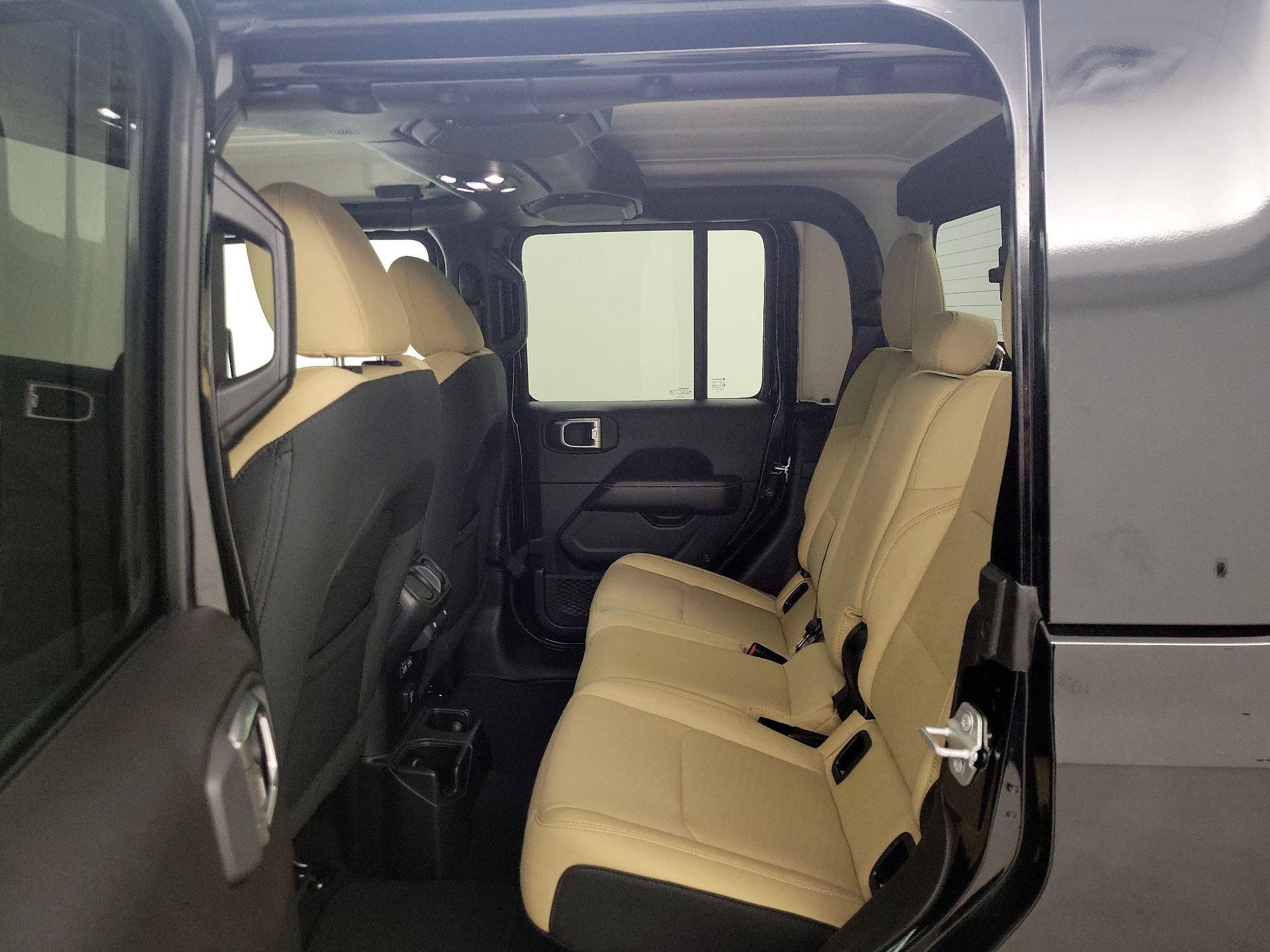 Thumbnail: 2020 Jeep Gladiator - 20