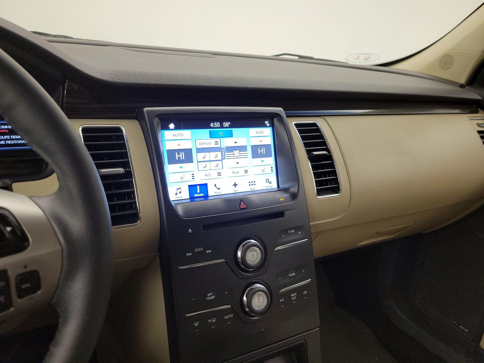 Thumbnail: 2018 Ford Flex - 17