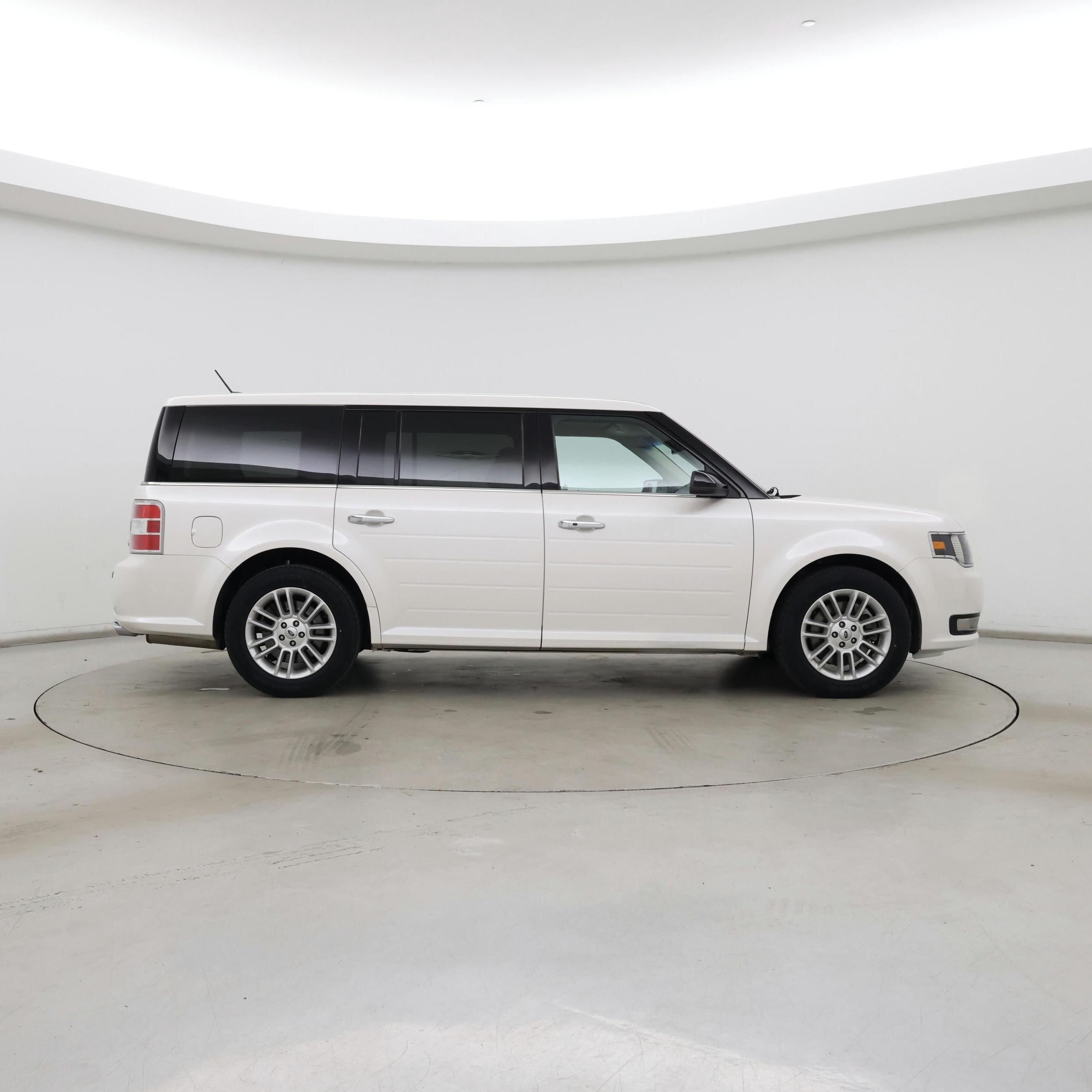 Thumbnail: 2018 Ford Flex - 7