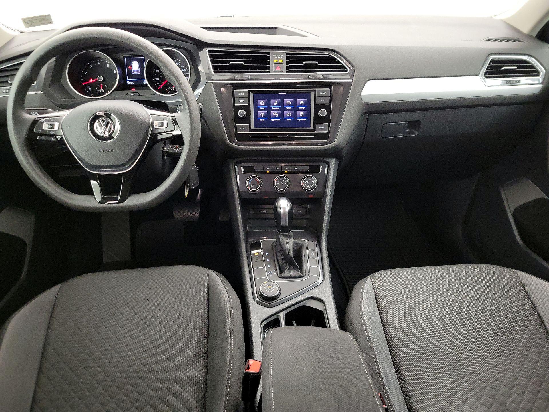 Thumbnail: 2020 Volkswagen Tiguan - 9