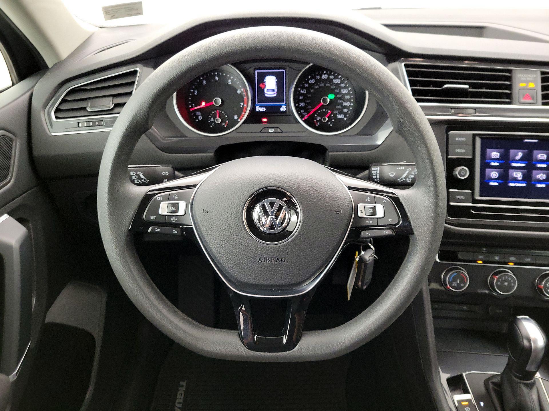 Thumbnail: 2020 Volkswagen Tiguan - 10