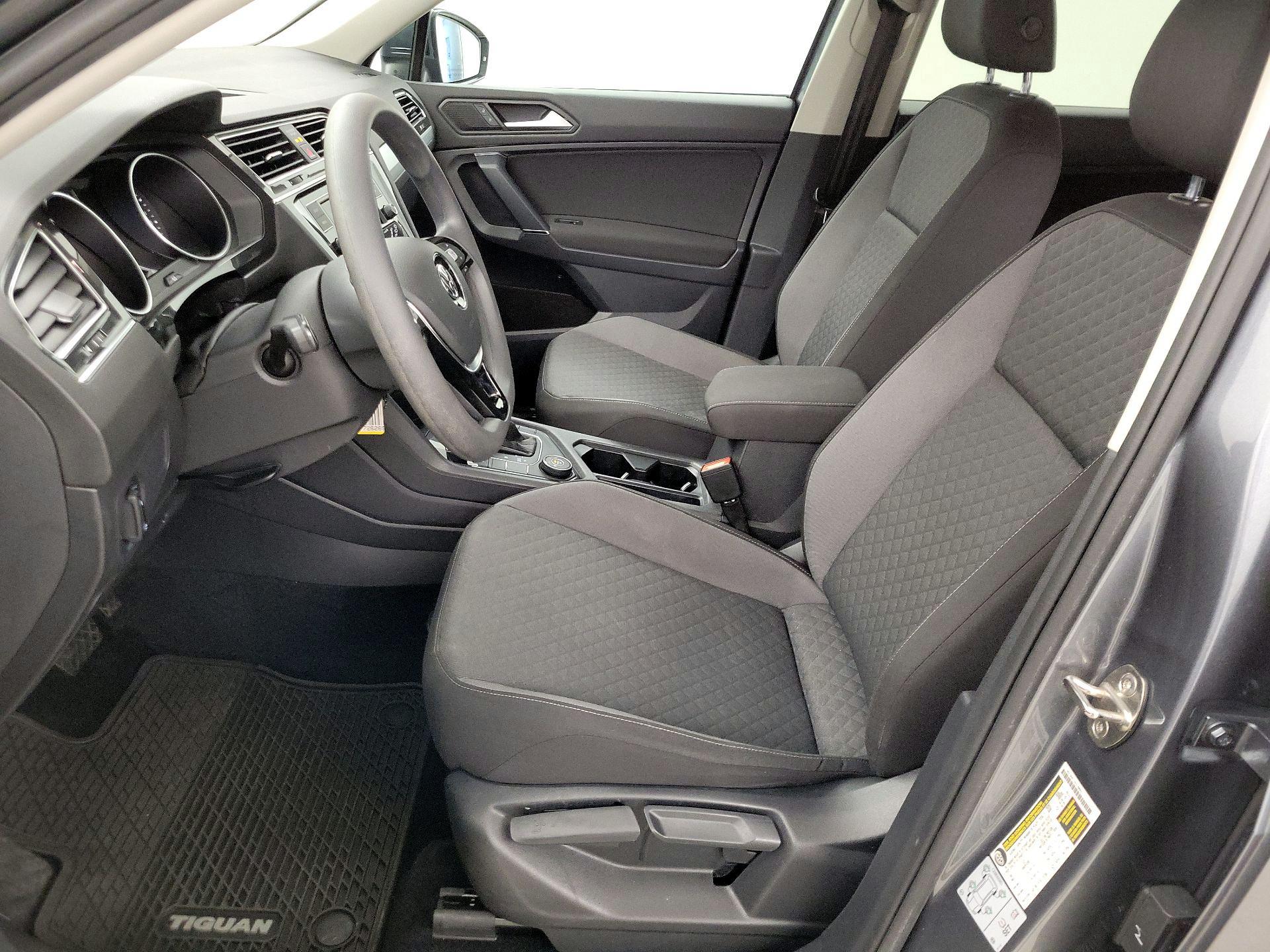 Thumbnail: 2020 Volkswagen Tiguan - 11