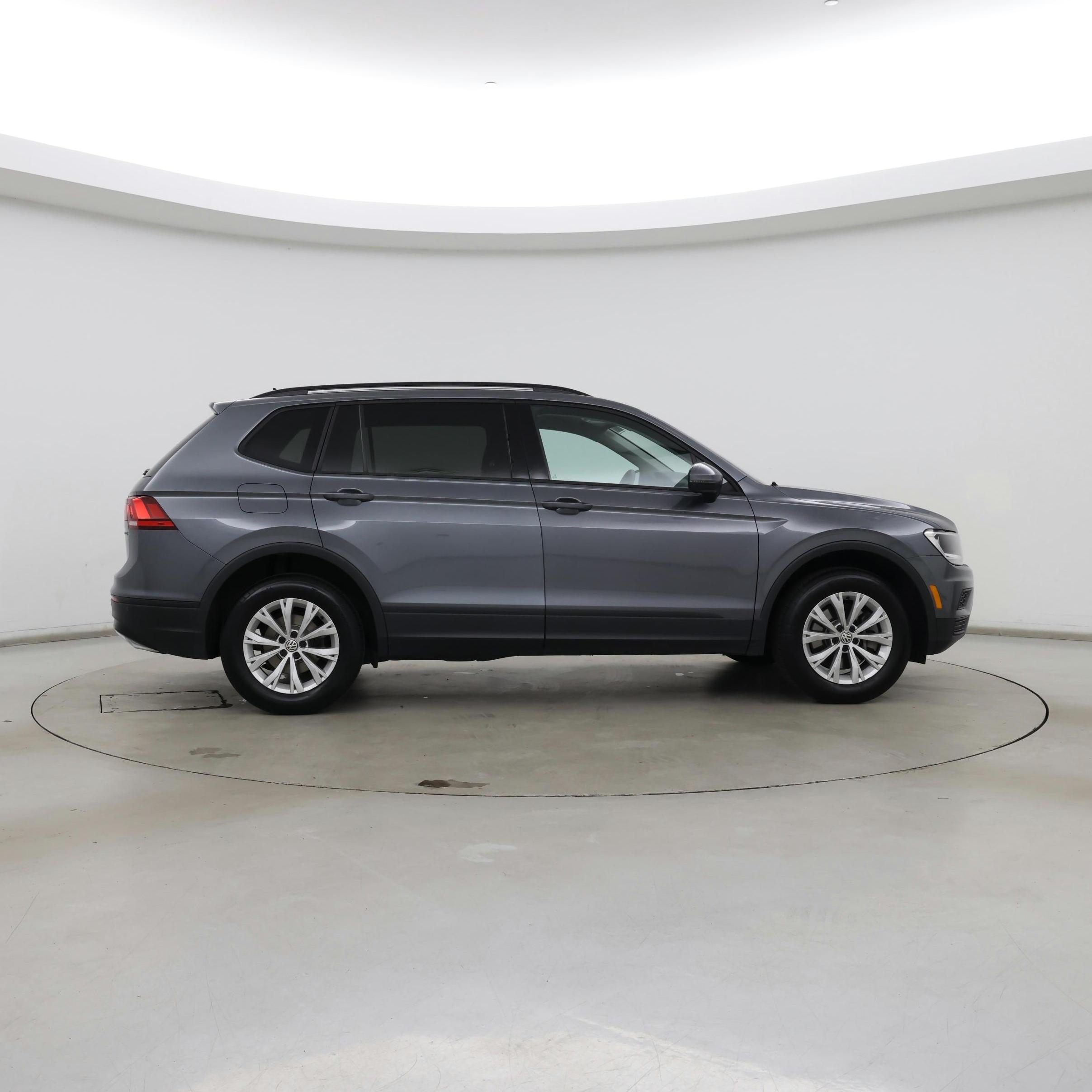 Thumbnail: 2020 Volkswagen Tiguan - 7