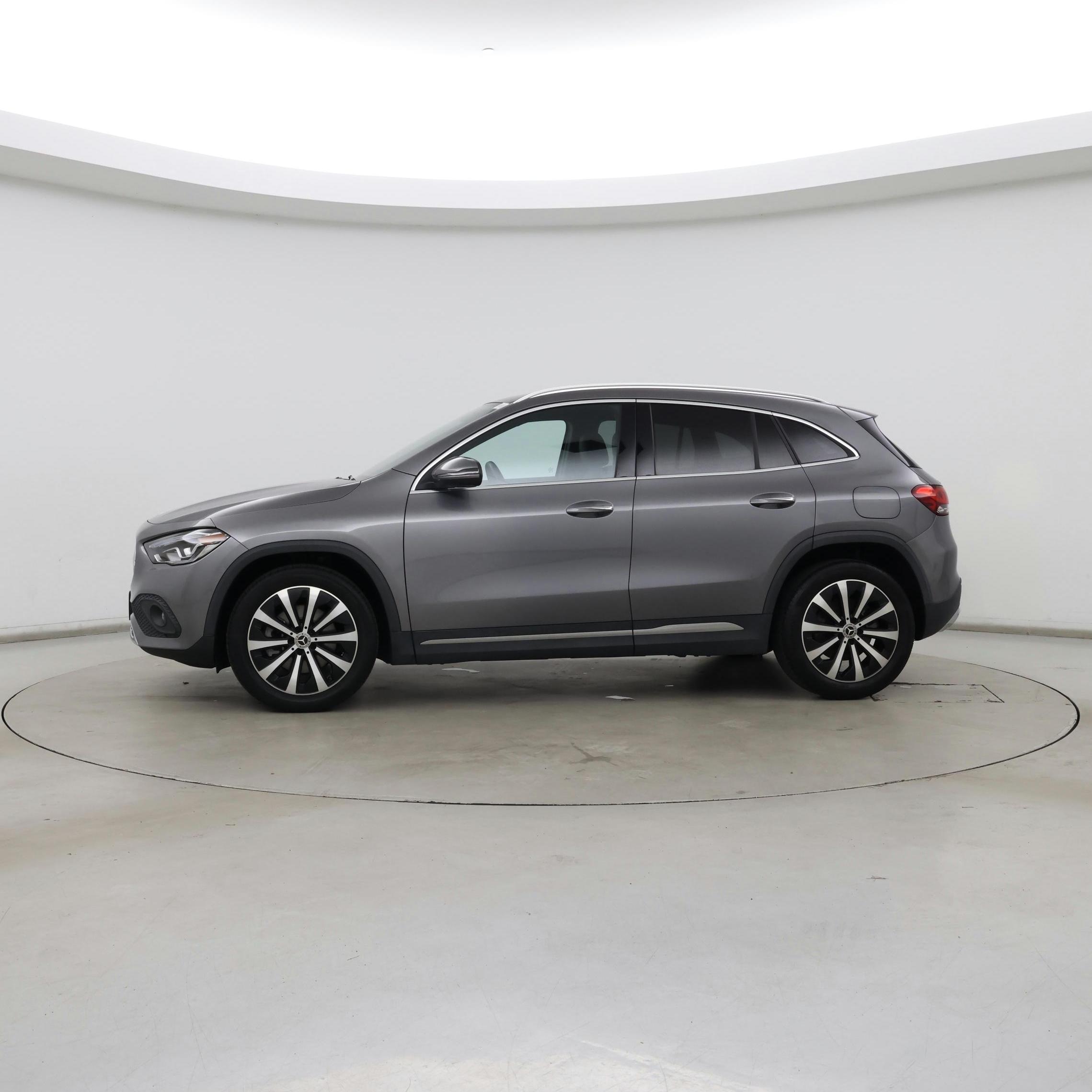 Thumbnail: 2021 Mercedes-Benz GLA - 3