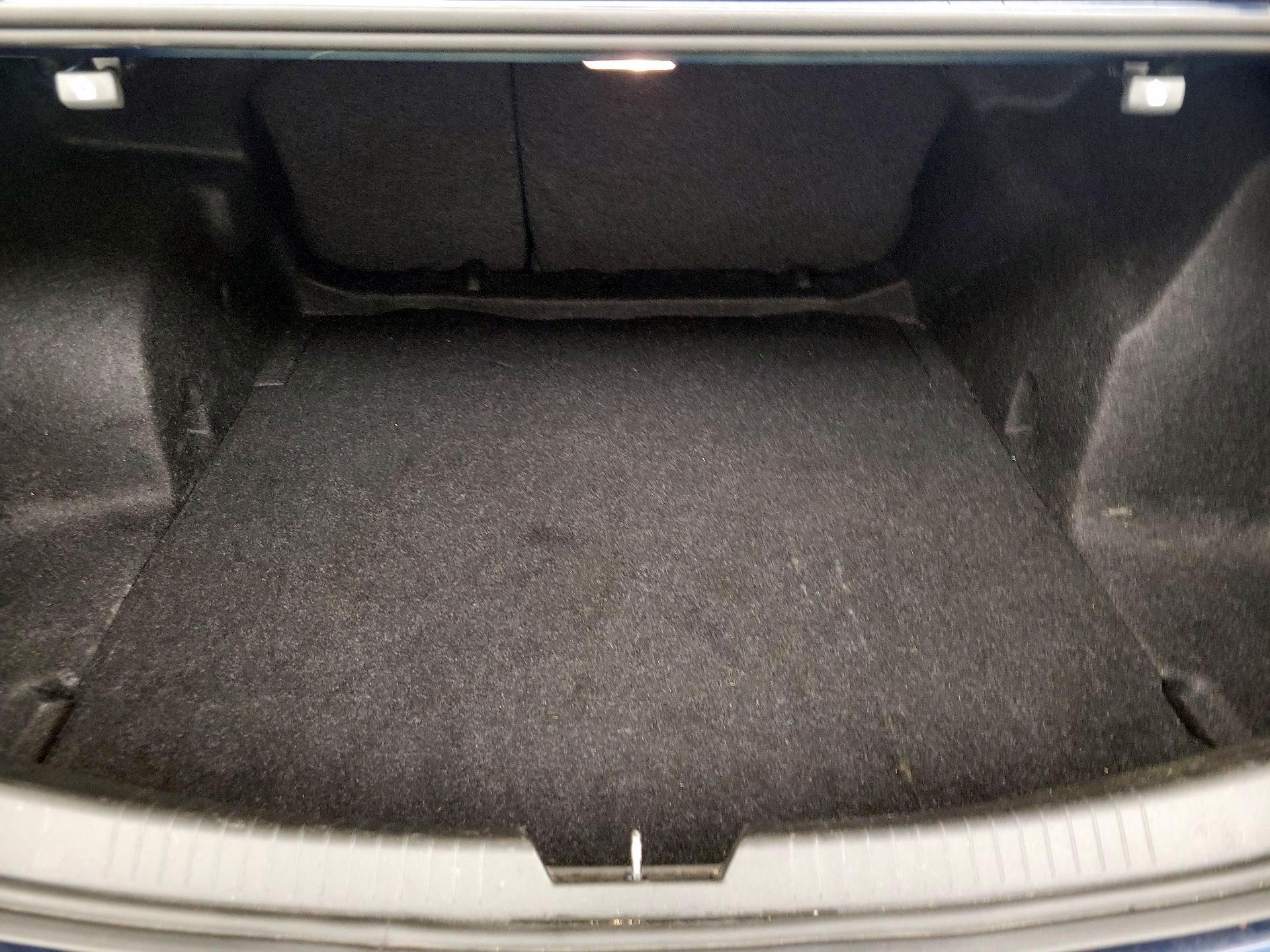 Thumbnail: 2021 Chevrolet Malibu - 20