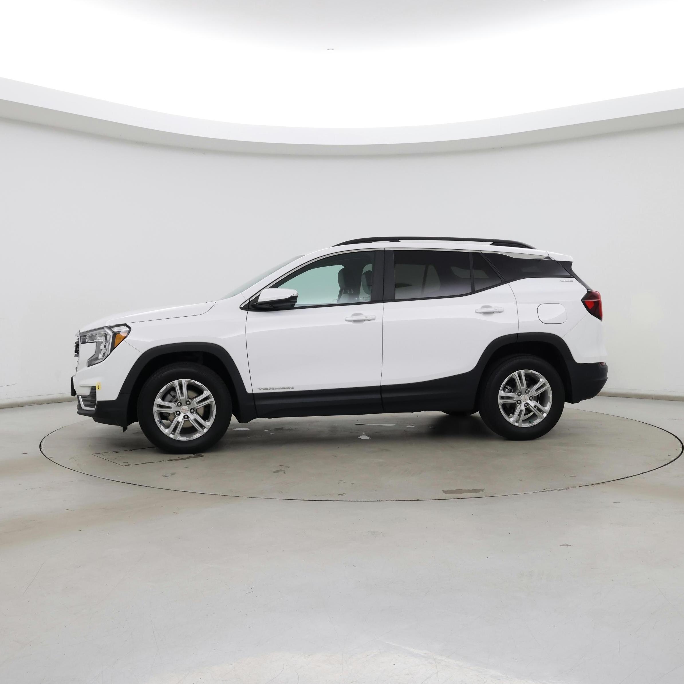 Thumbnail: 2023 GMC Terrain - 3