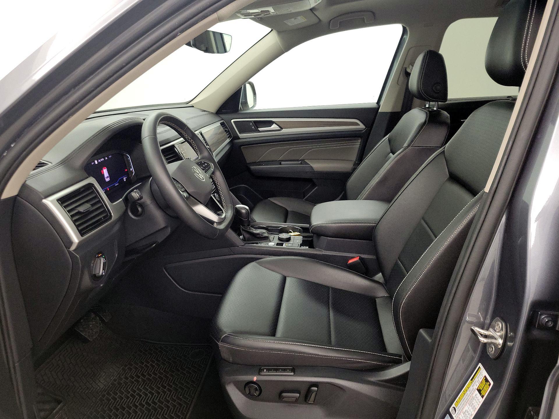 Thumbnail: 2021 Volkswagen Atlas - 11