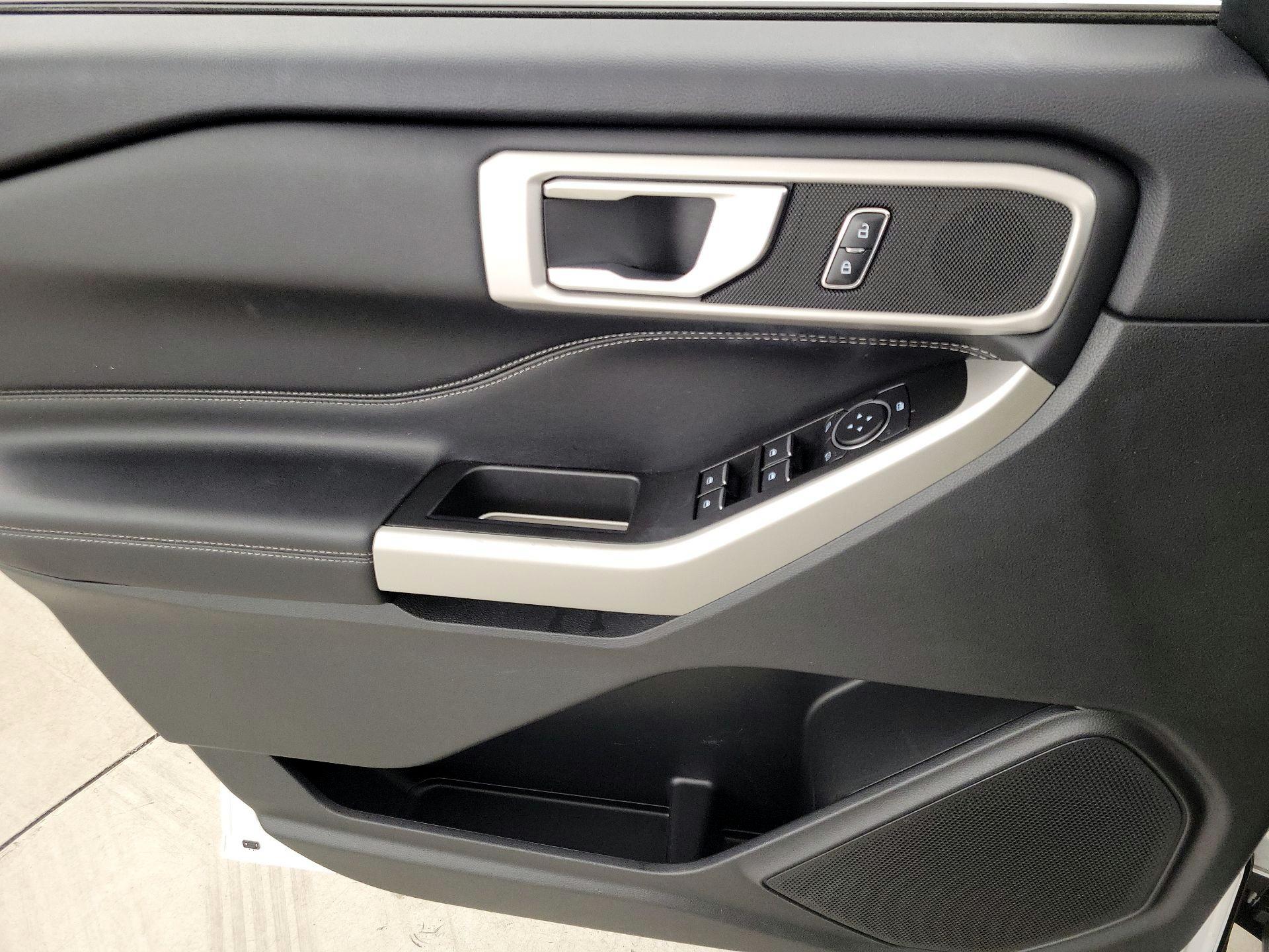 Thumbnail: 2022 Ford Explorer - 12