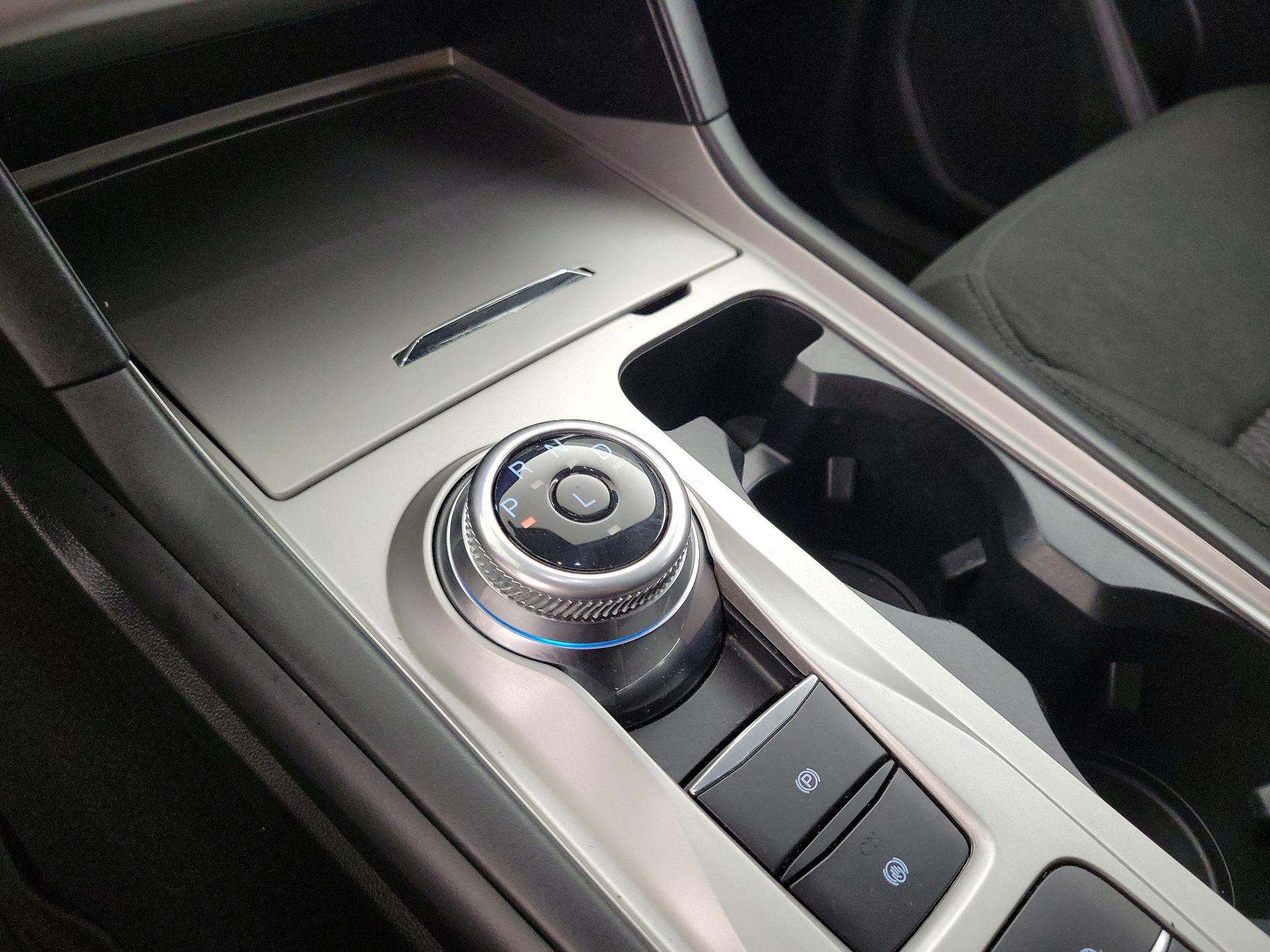 Thumbnail: 2022 Ford Explorer - 17