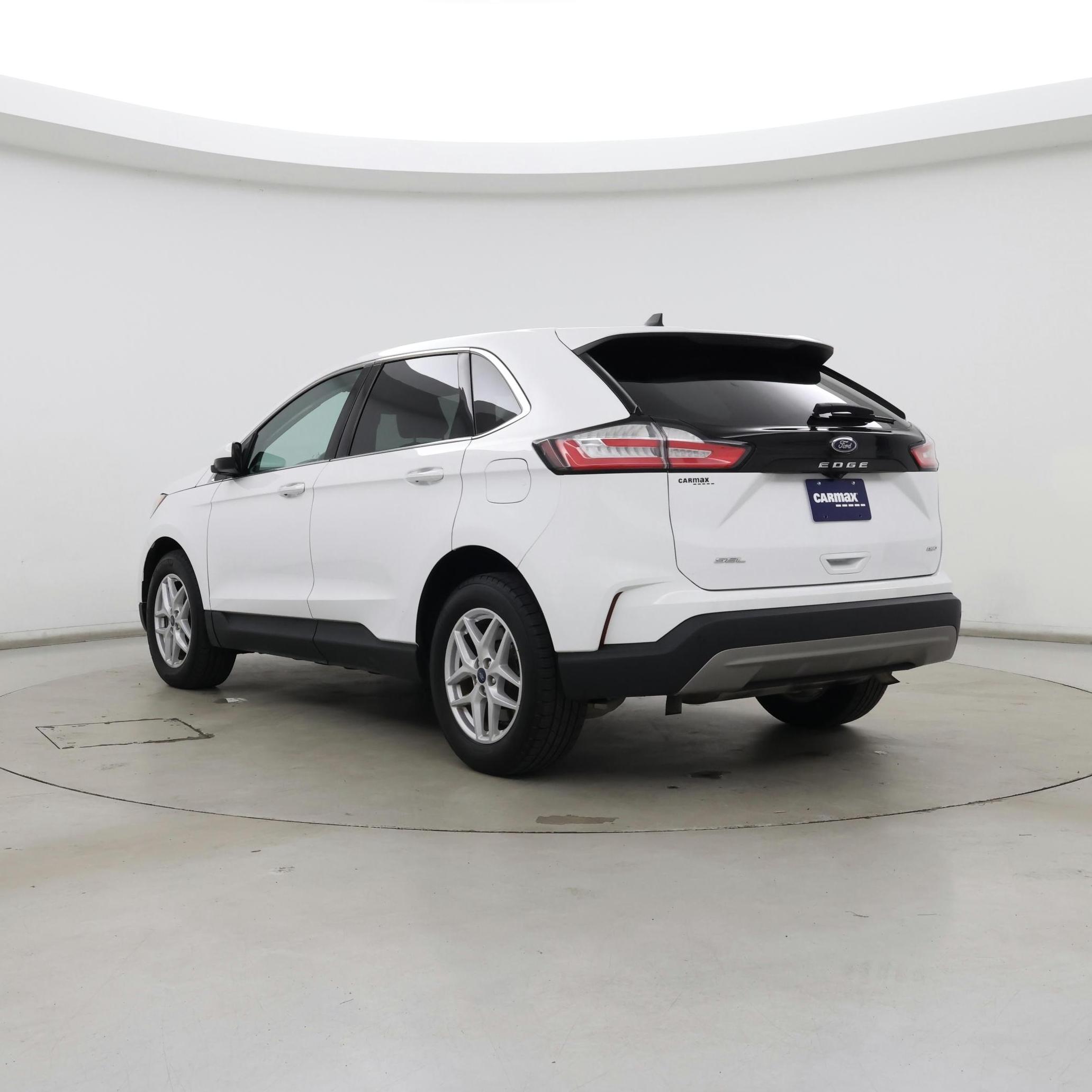 Thumbnail: 2021 Ford Edge - 2