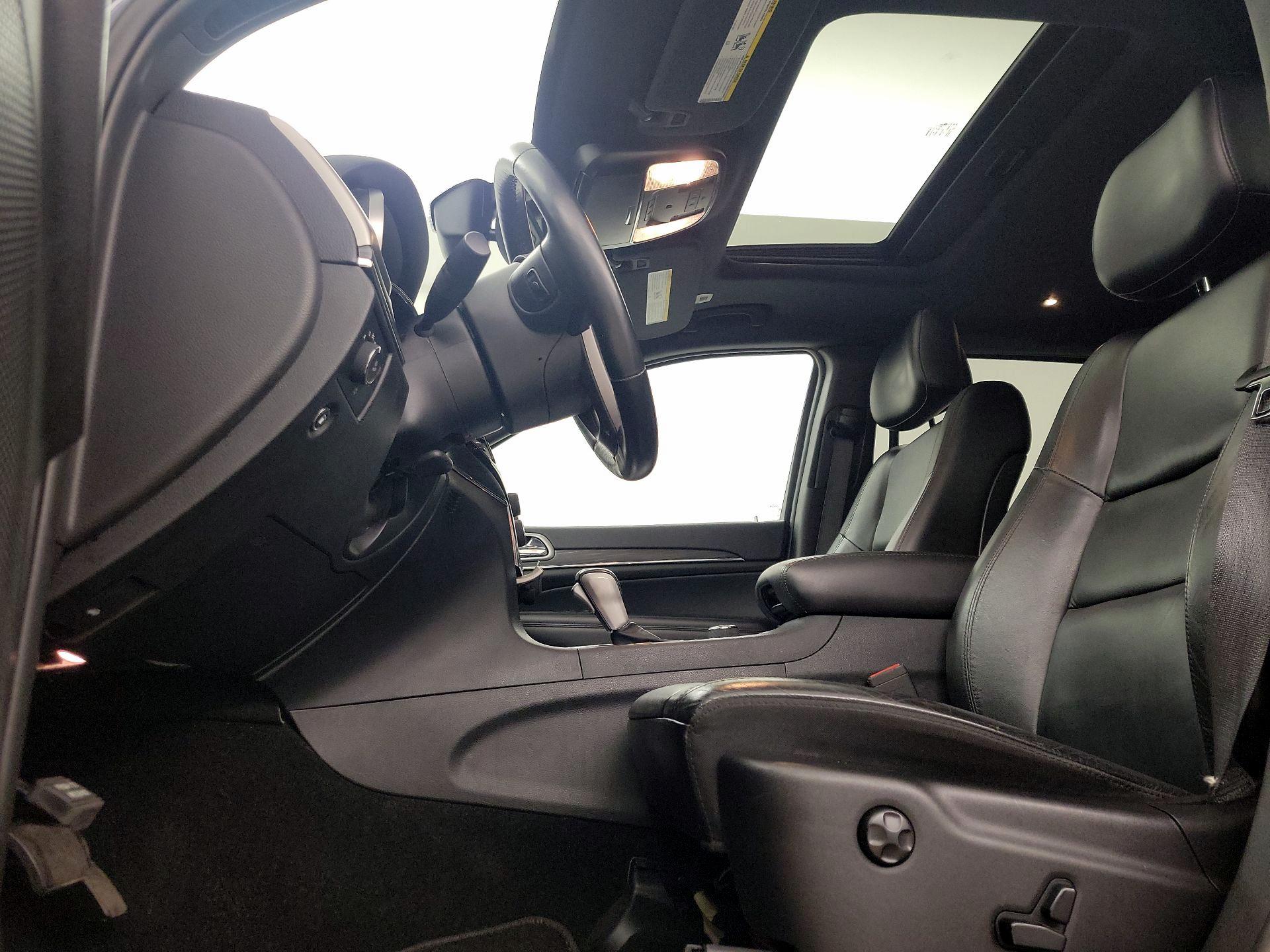 Thumbnail: 2021 Jeep Grand Cherokee - 20