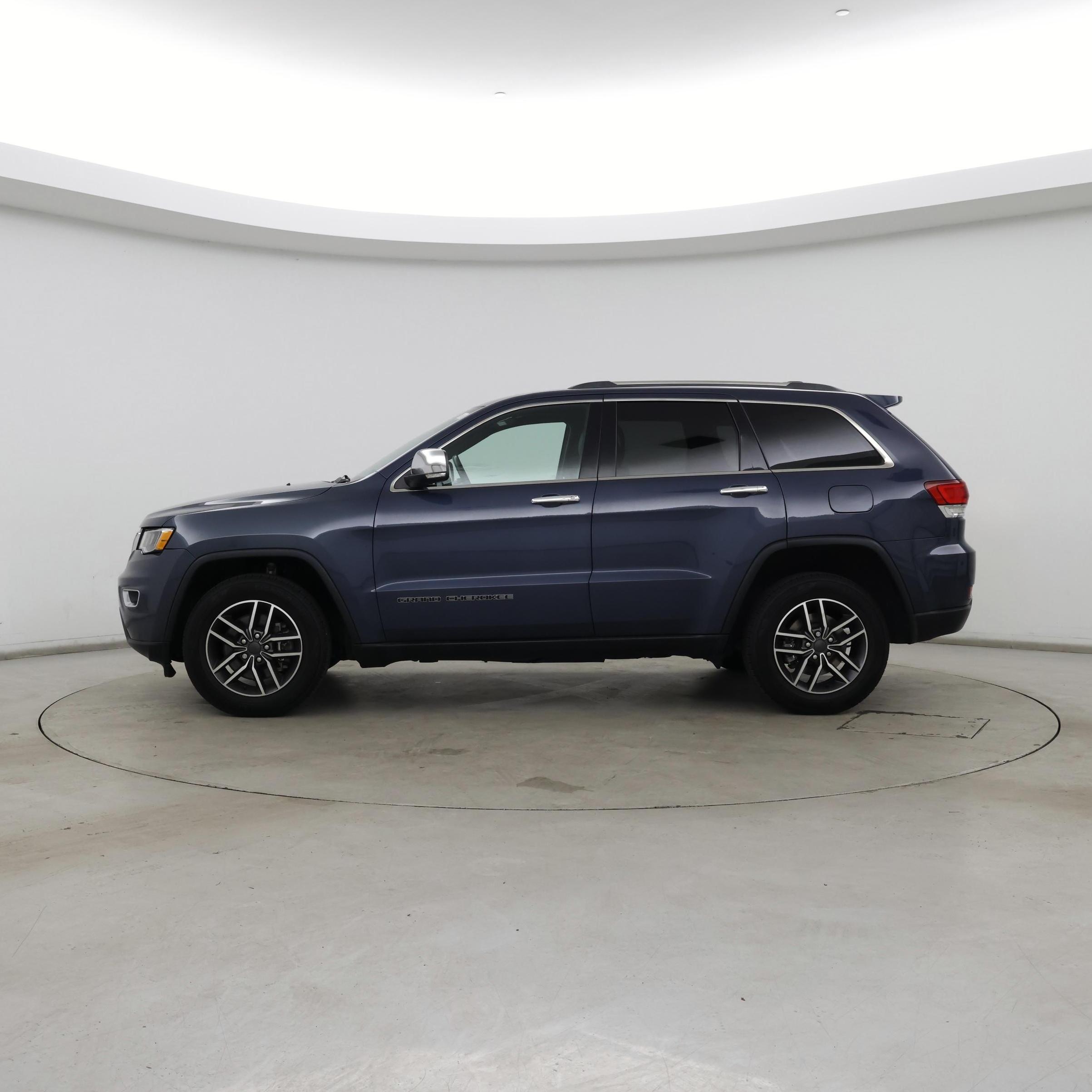 Thumbnail: 2021 Jeep Grand Cherokee - 3