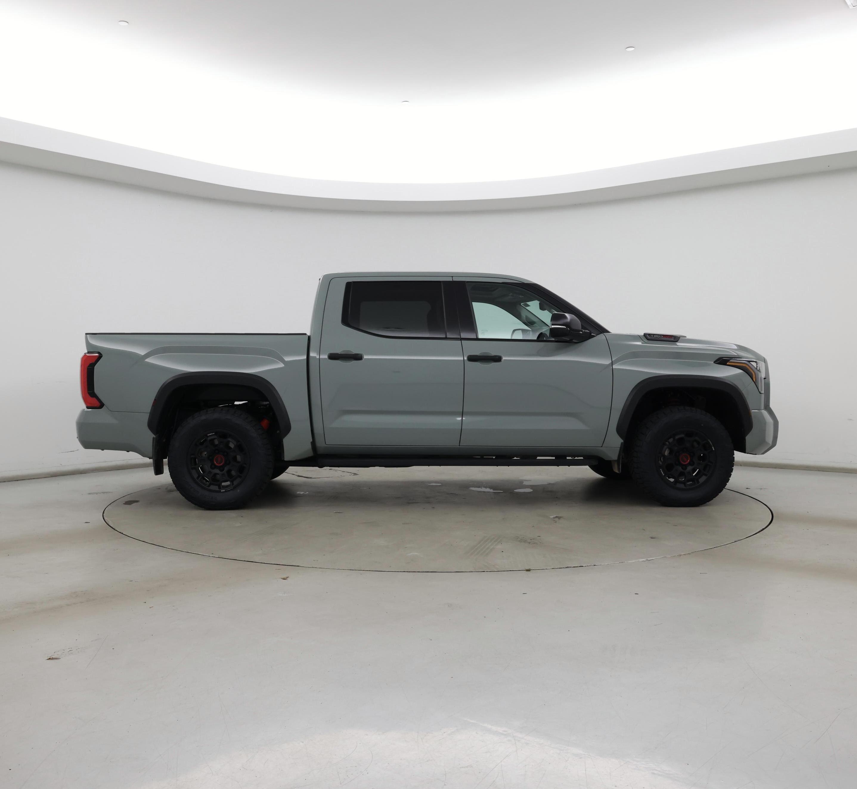 Thumbnail: 2022 Toyota Tundra - 7