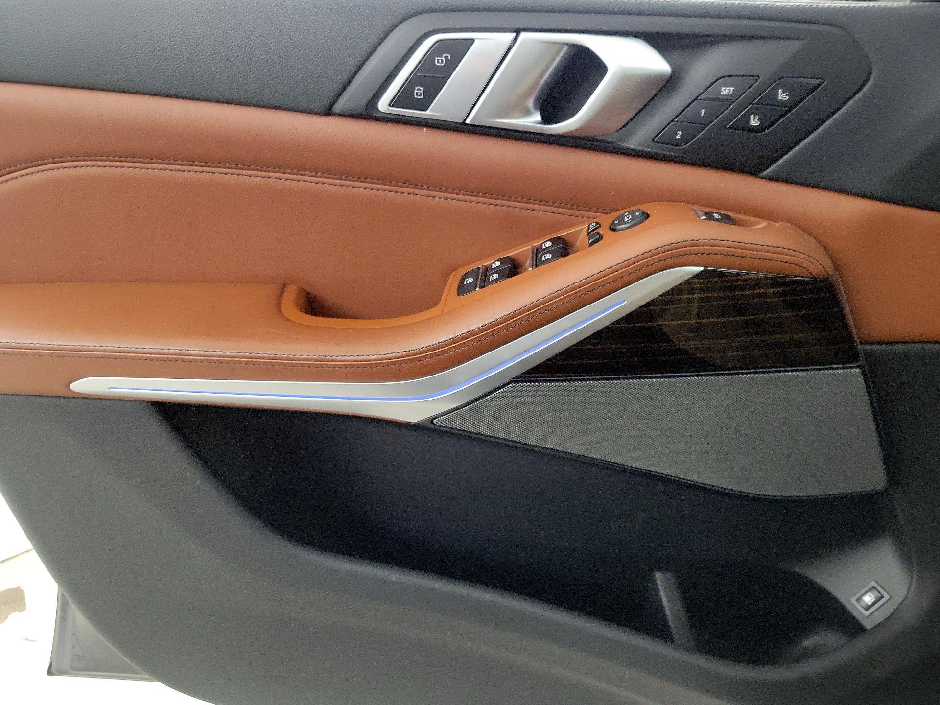 Thumbnail: 2021 BMW X5 - 12