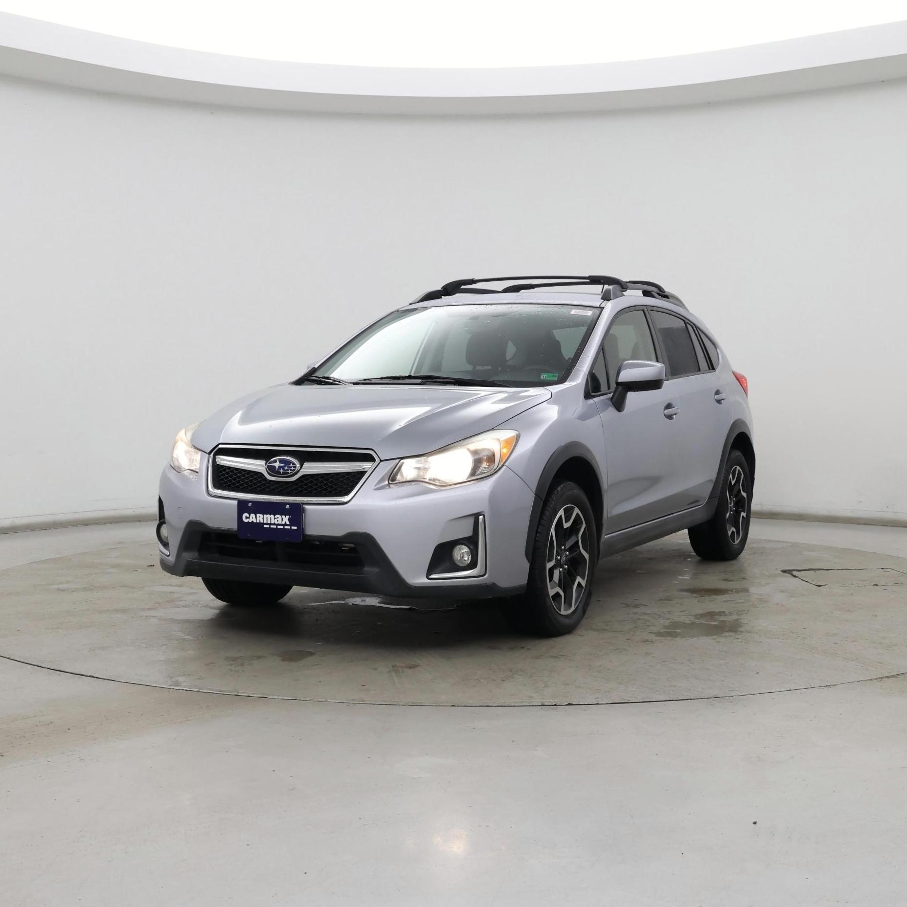 Thumbnail: 2017 Subaru Crosstrek - 4
