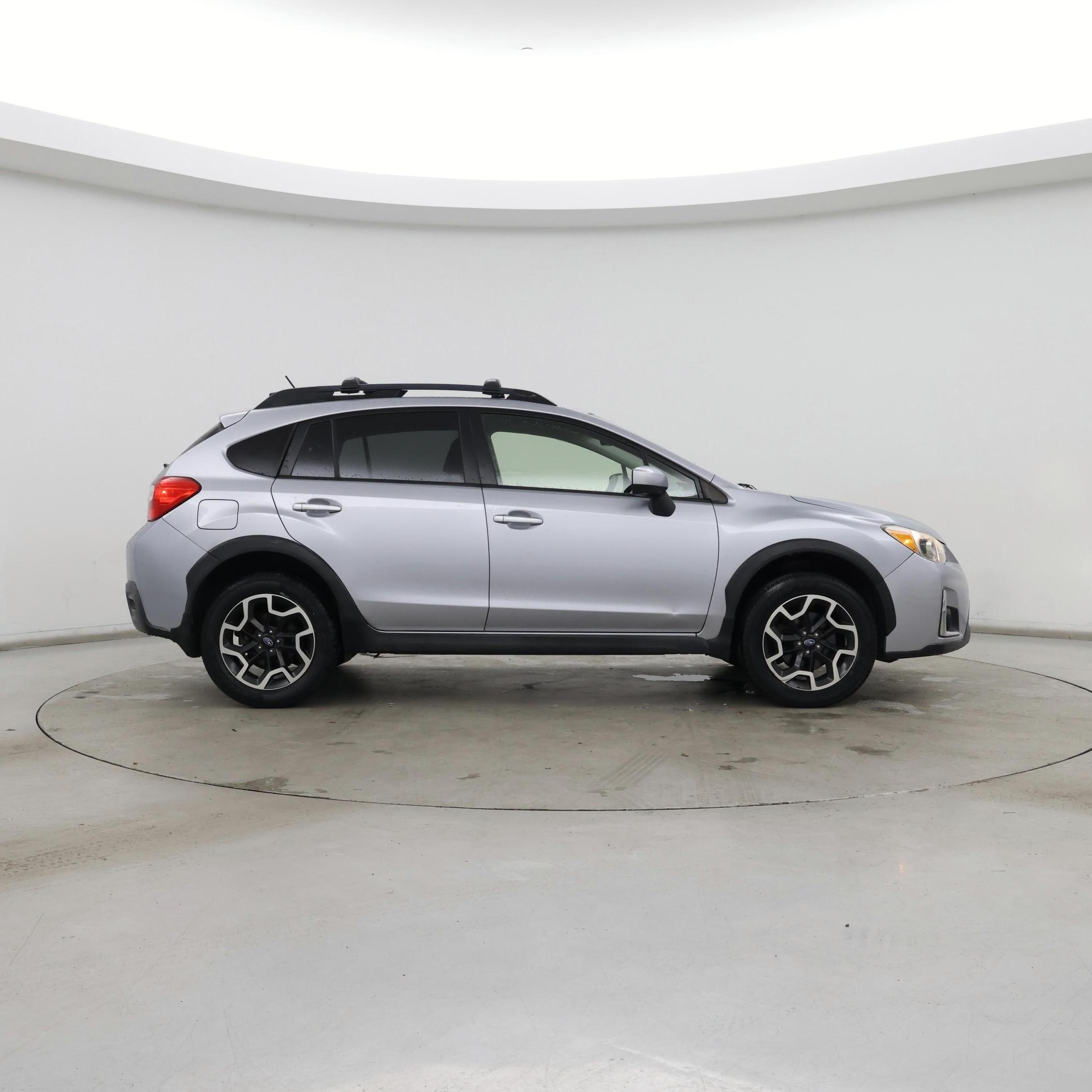 Thumbnail: 2017 Subaru Crosstrek - 7