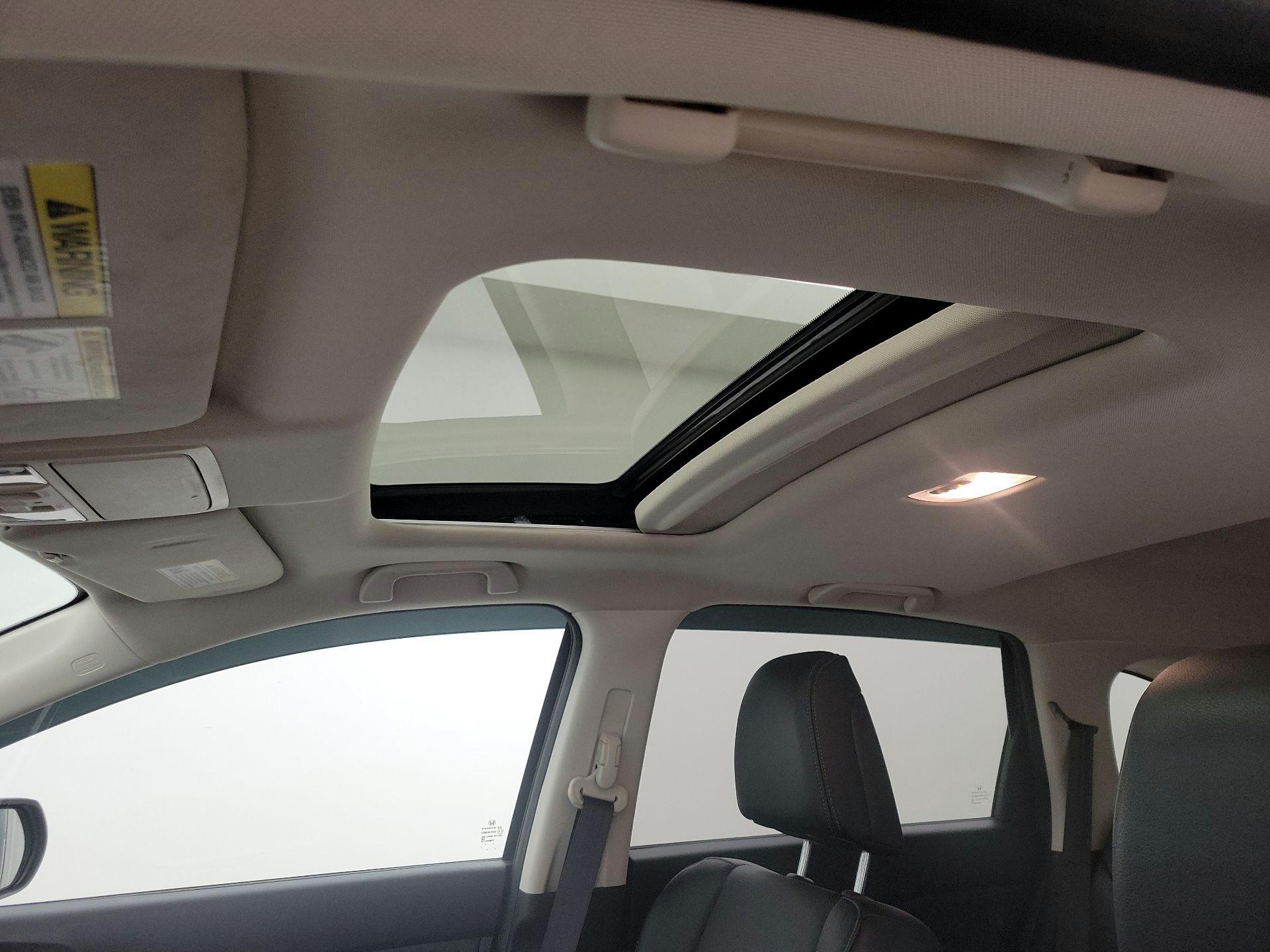 Thumbnail: 2015 Honda CR-V - 19