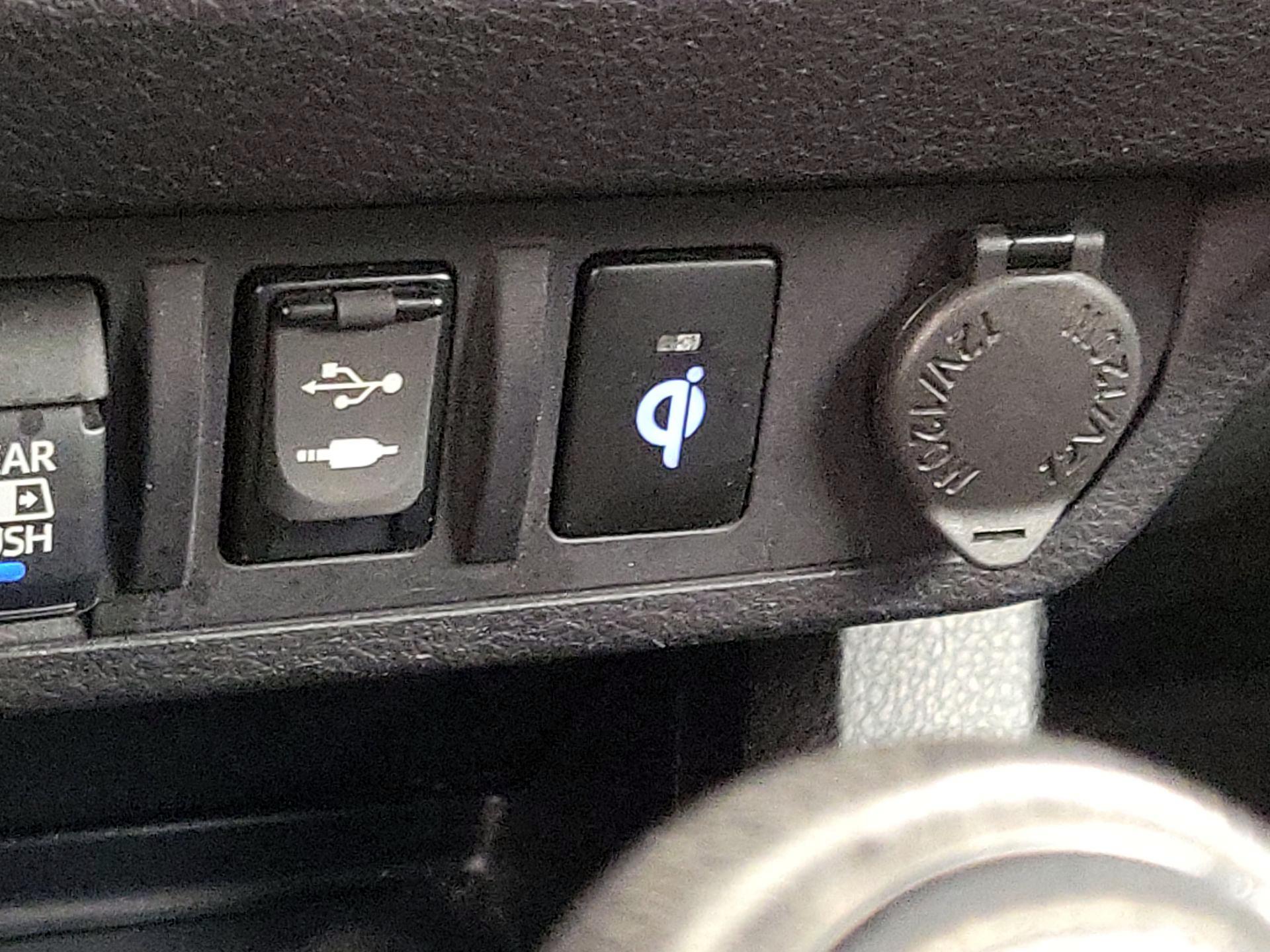 Thumbnail: 2019 Toyota Tacoma - 18