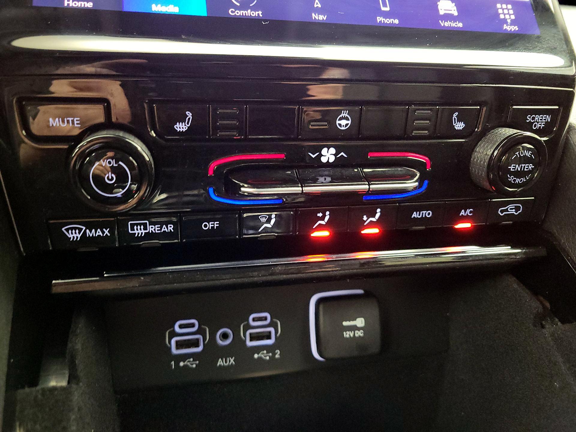 Thumbnail: 2022 Jeep Grand Cherokee L - 17