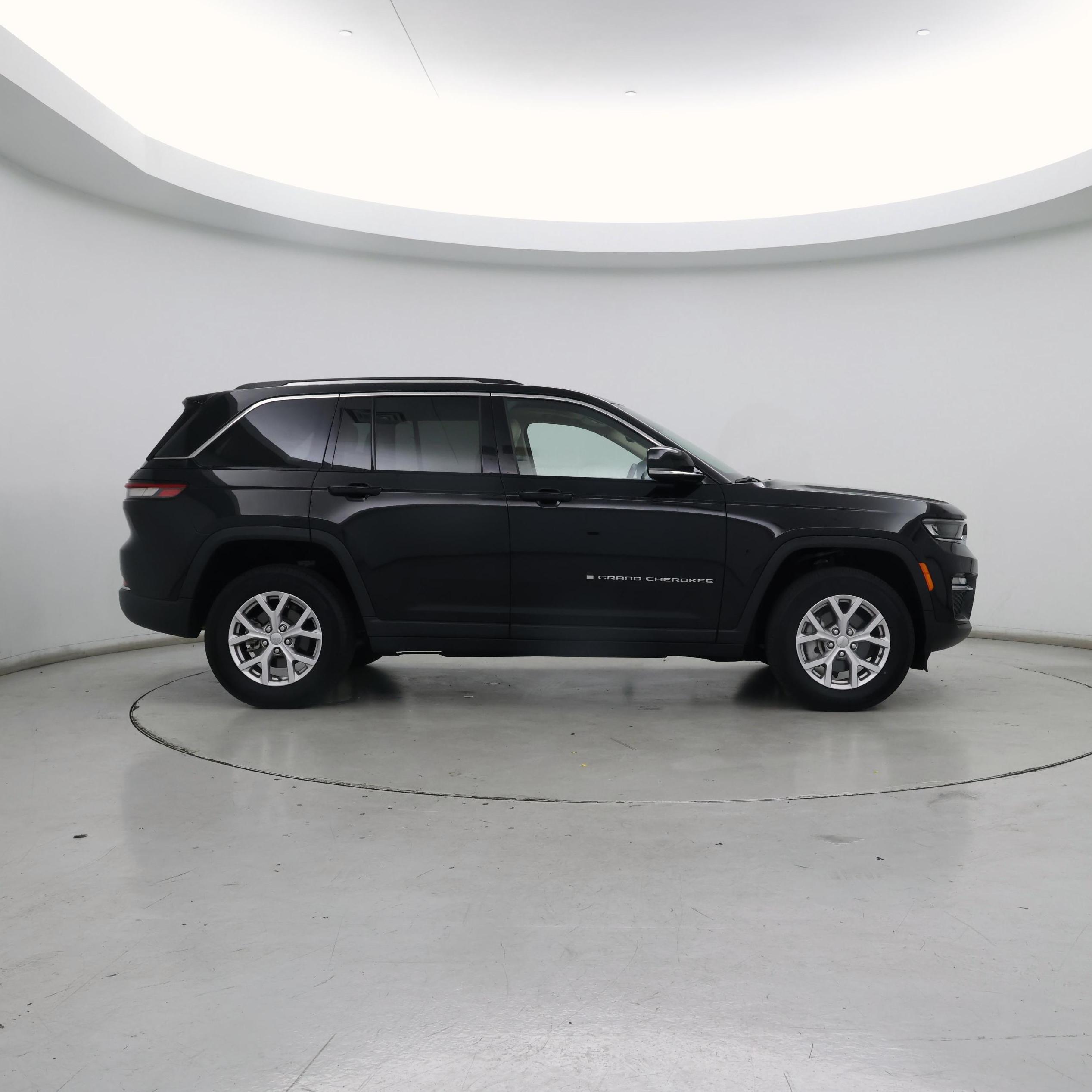 Thumbnail: 2022 Jeep Grand Cherokee - 7