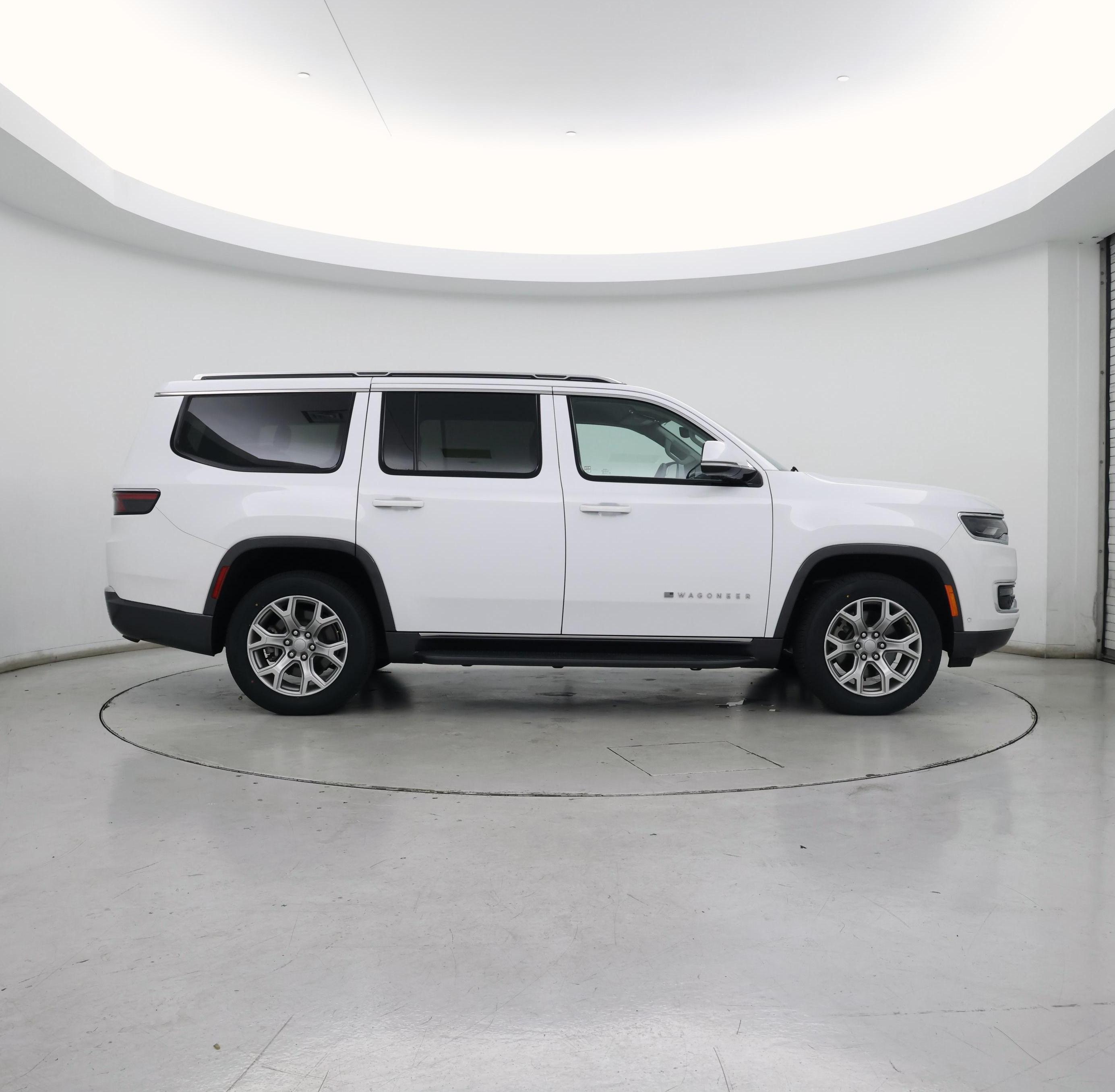 Thumbnail: 2022 Jeep Wagoneer - 7