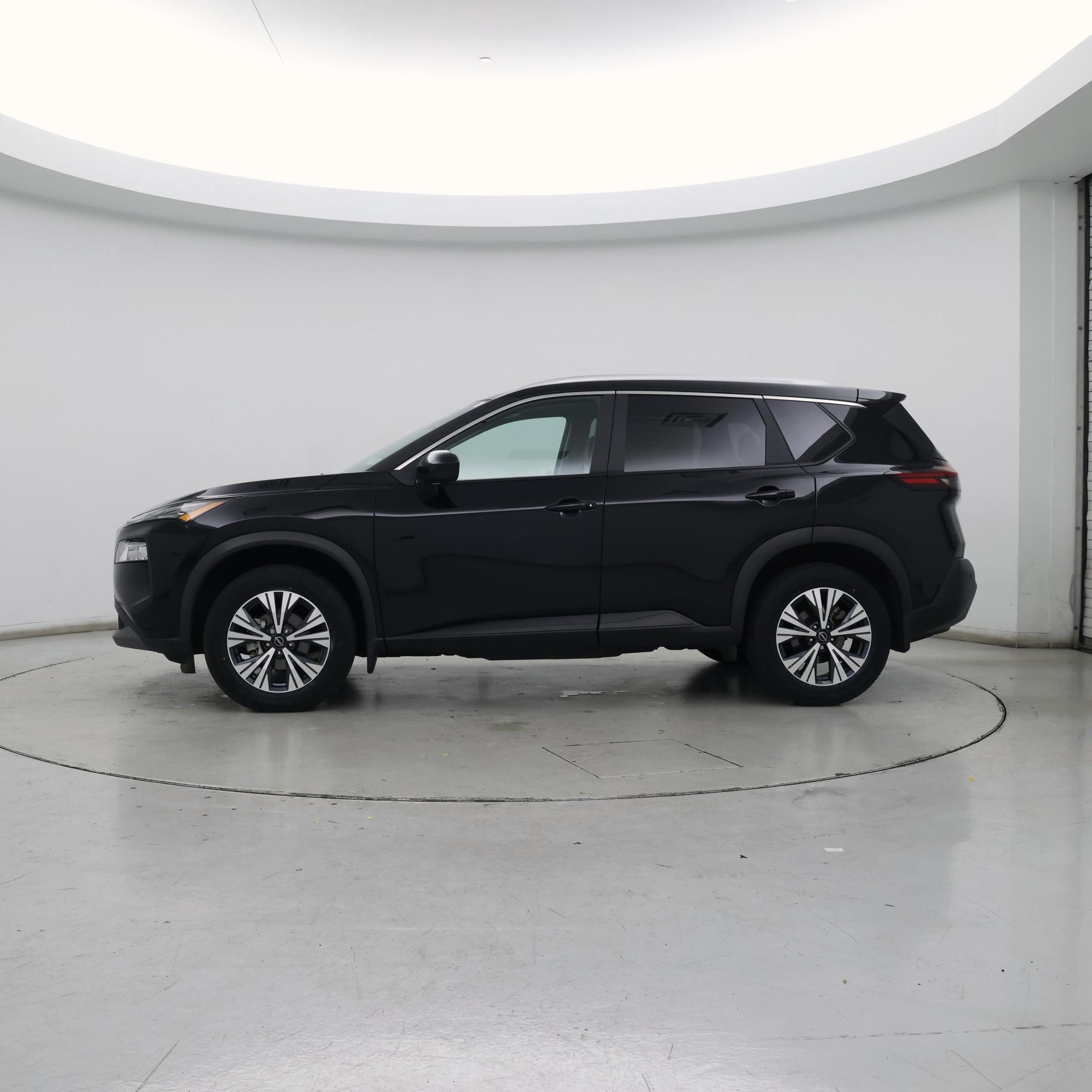 Thumbnail: 2023 Nissan Rogue - 3