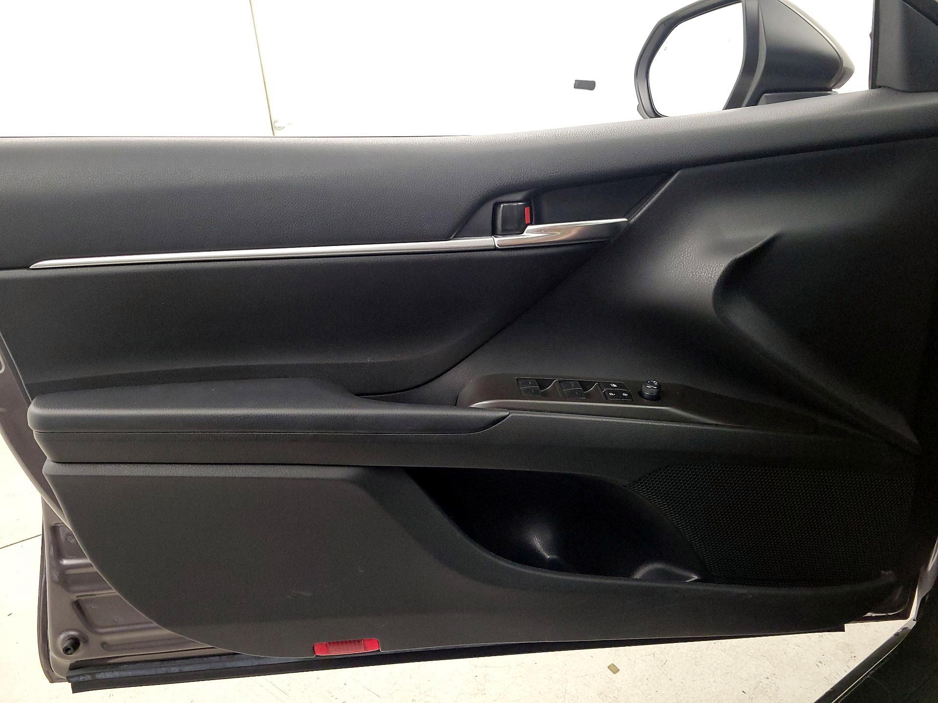 Thumbnail: 2023 Toyota Camry - 12