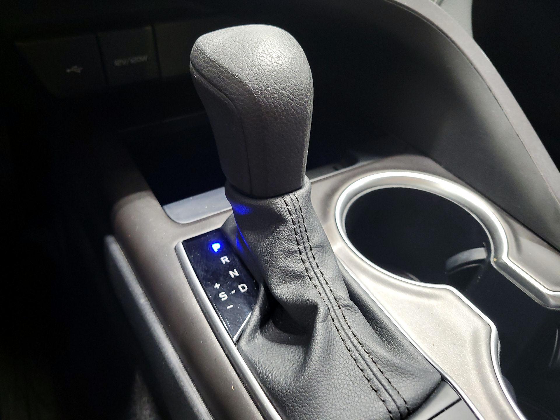 Thumbnail: 2023 Toyota Camry - 17