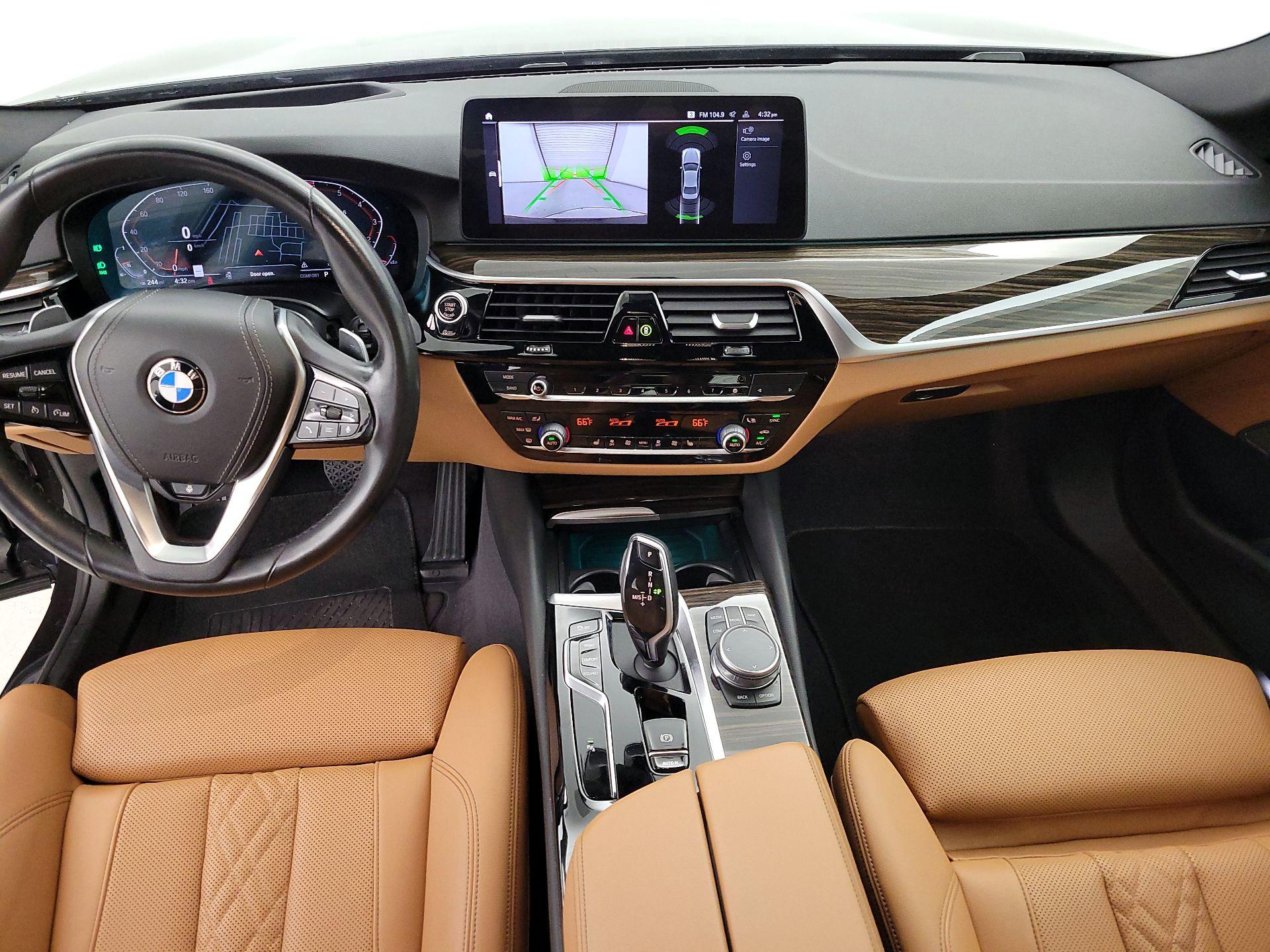 Thumbnail: 2022 BMW 5 Series - 9