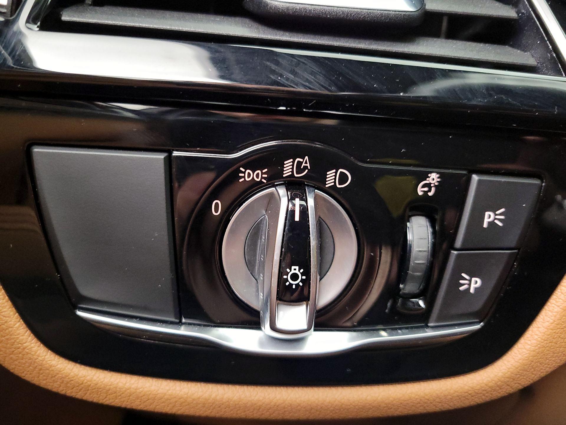 Thumbnail: 2022 BMW 5 Series - 13