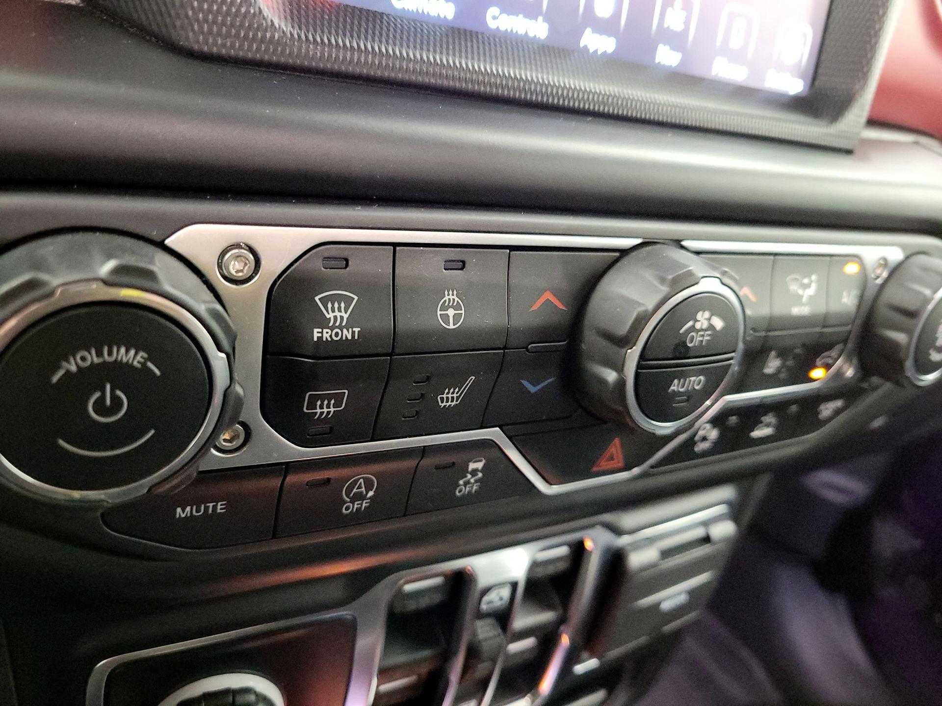 Thumbnail: 2023 Jeep Wrangler - 16