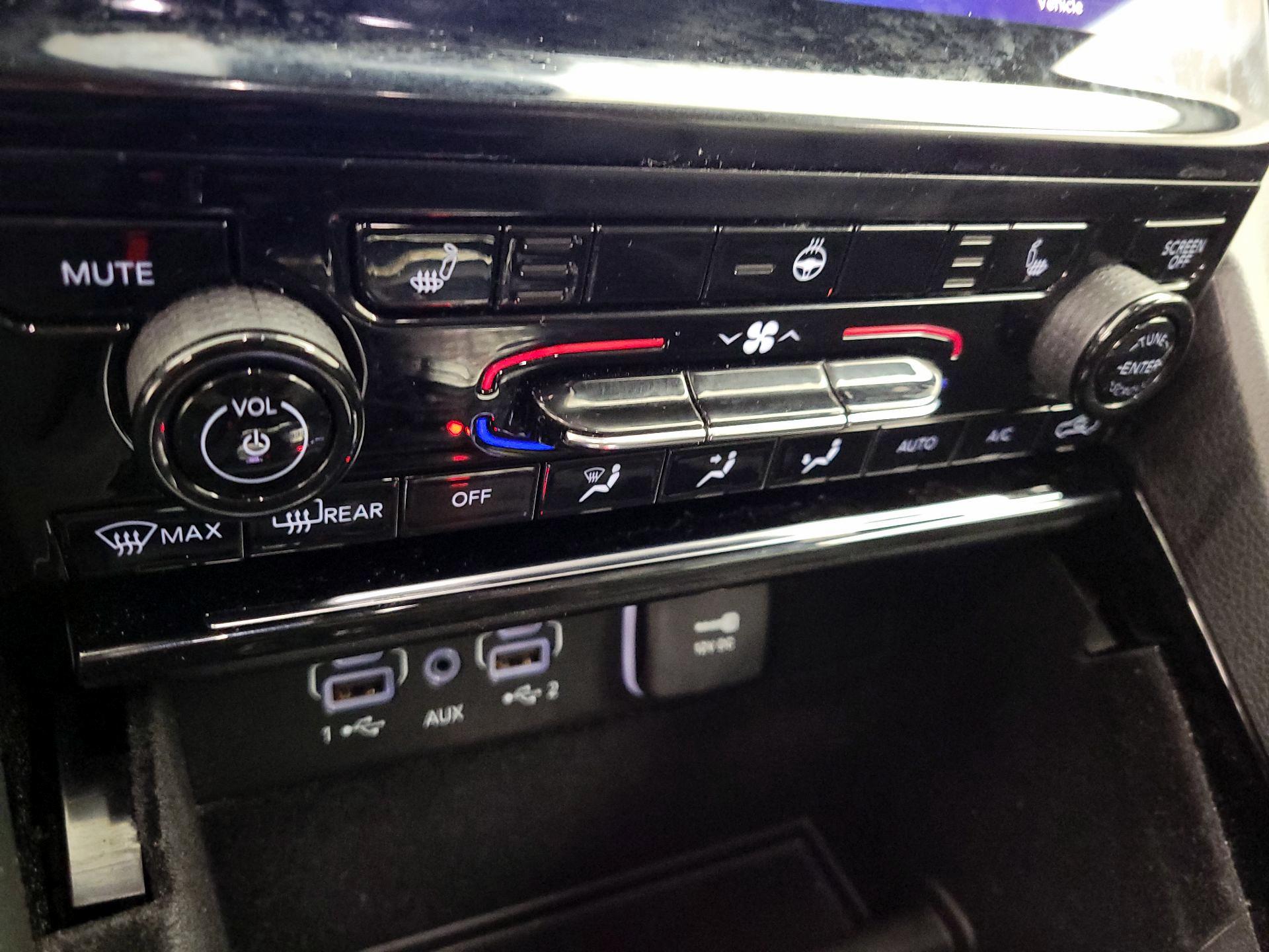 Thumbnail: 2022 Jeep Grand Cherokee - 17