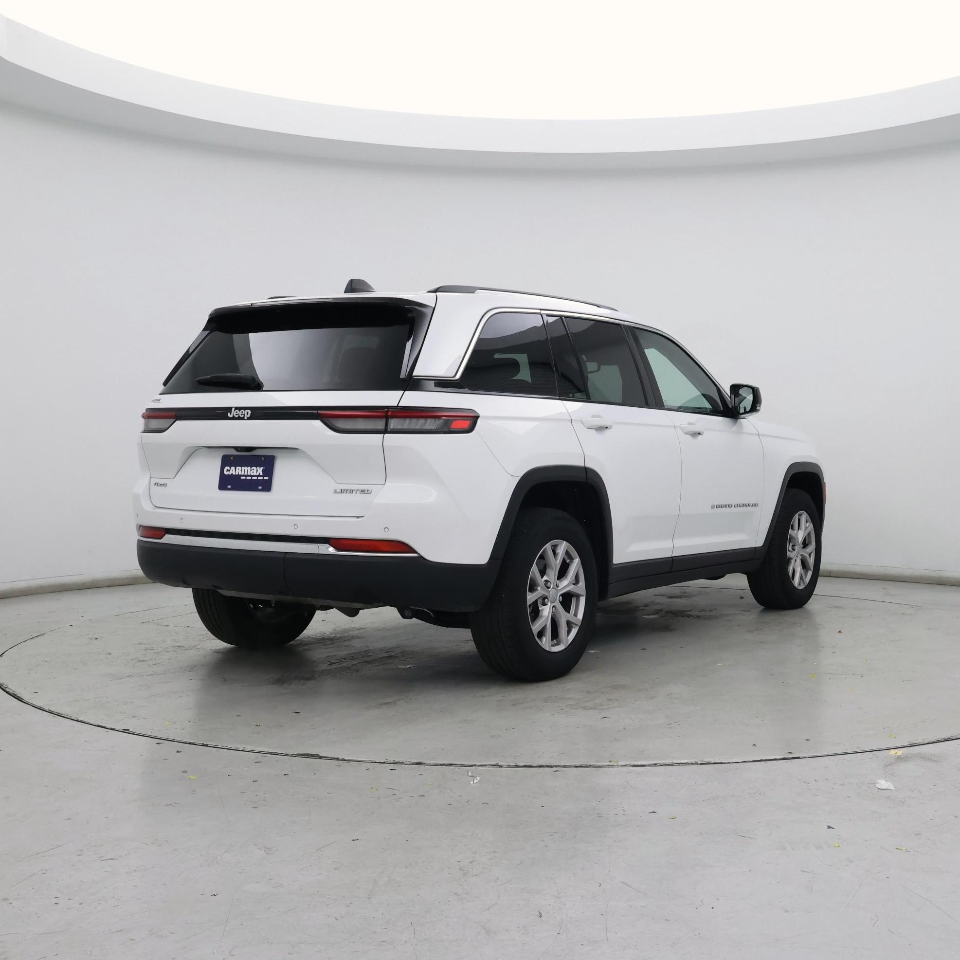 Thumbnail: 2022 Jeep Grand Cherokee - 8