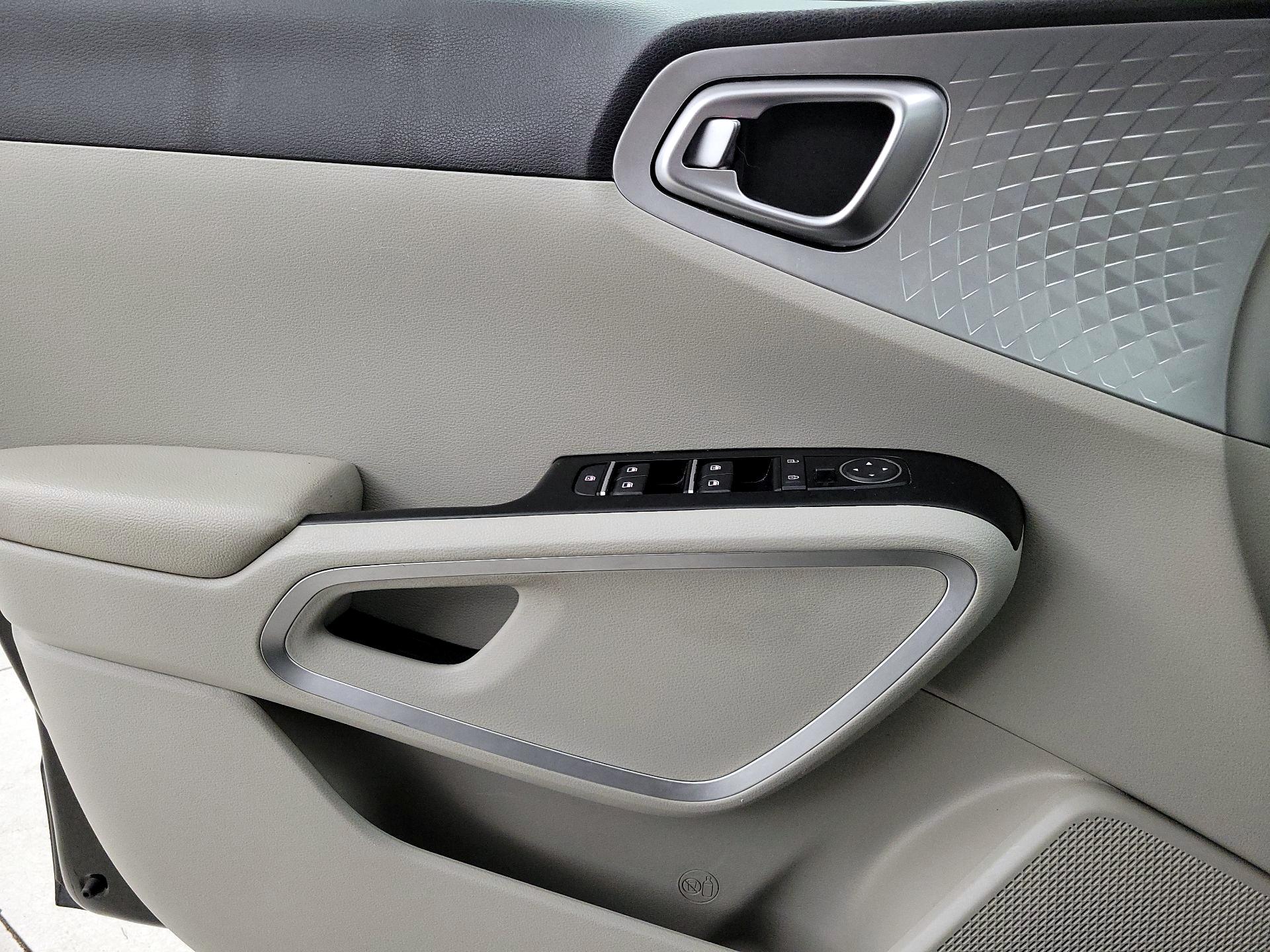 Thumbnail: 2021 Kia Soul - 12