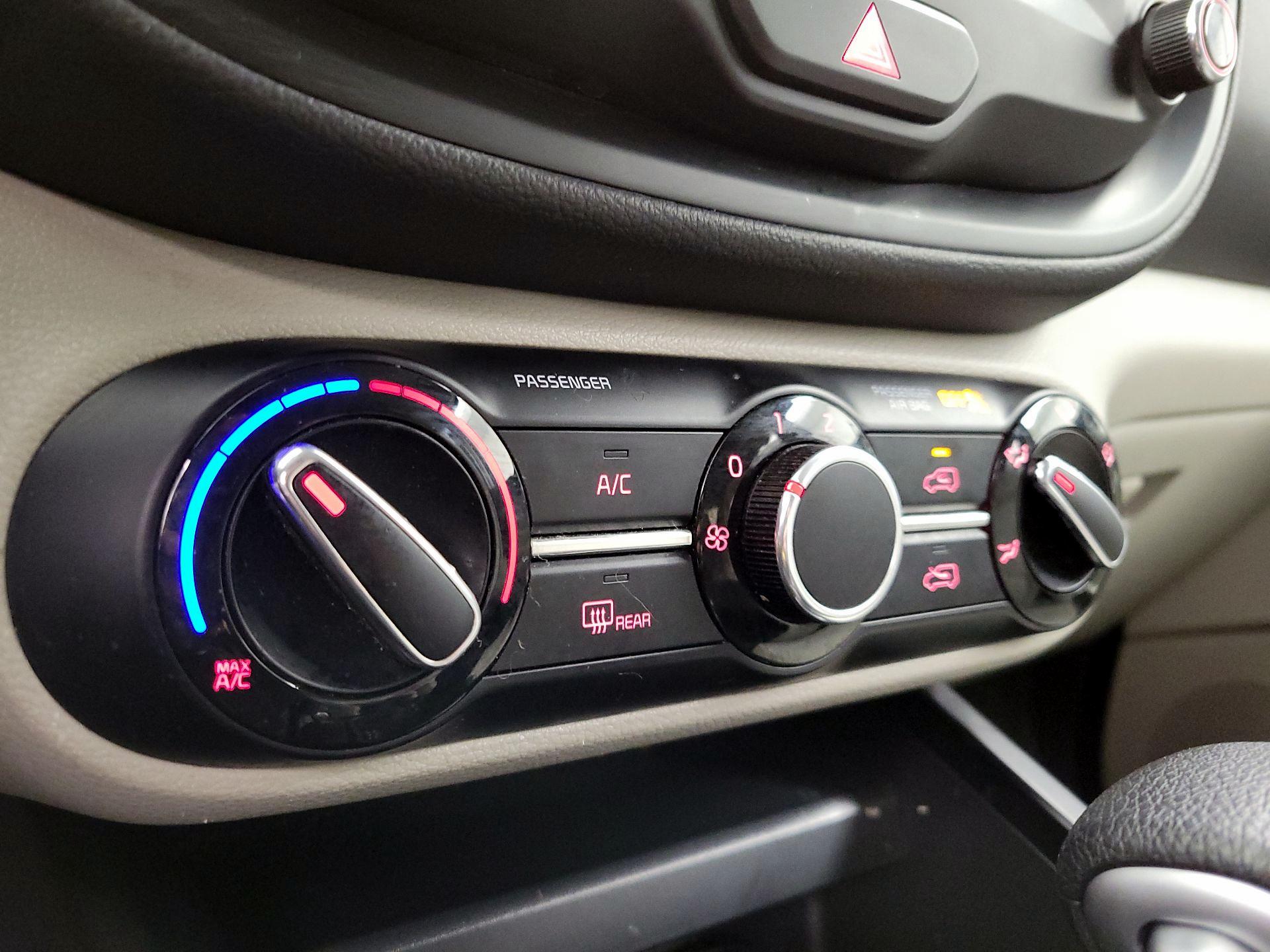 Thumbnail: 2021 Kia Soul - 16