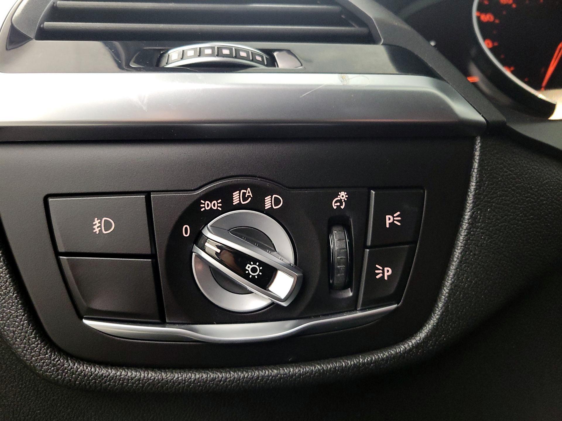 Thumbnail: 2020 BMW X3 - 13