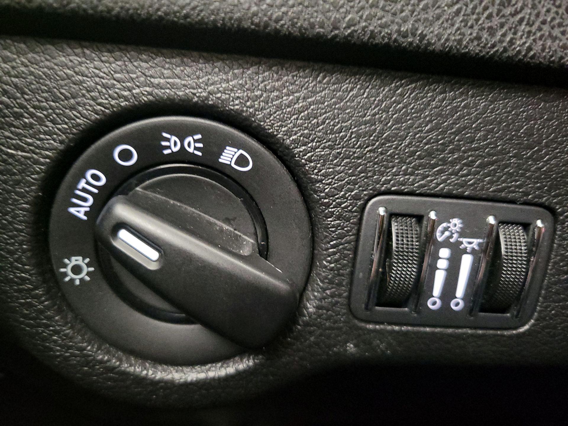 Thumbnail: 2022 Dodge Charger - 13