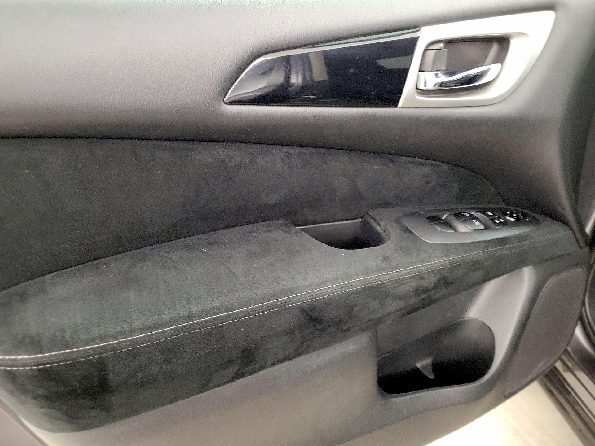 Thumbnail: 2016 Nissan Pathfinder - 12