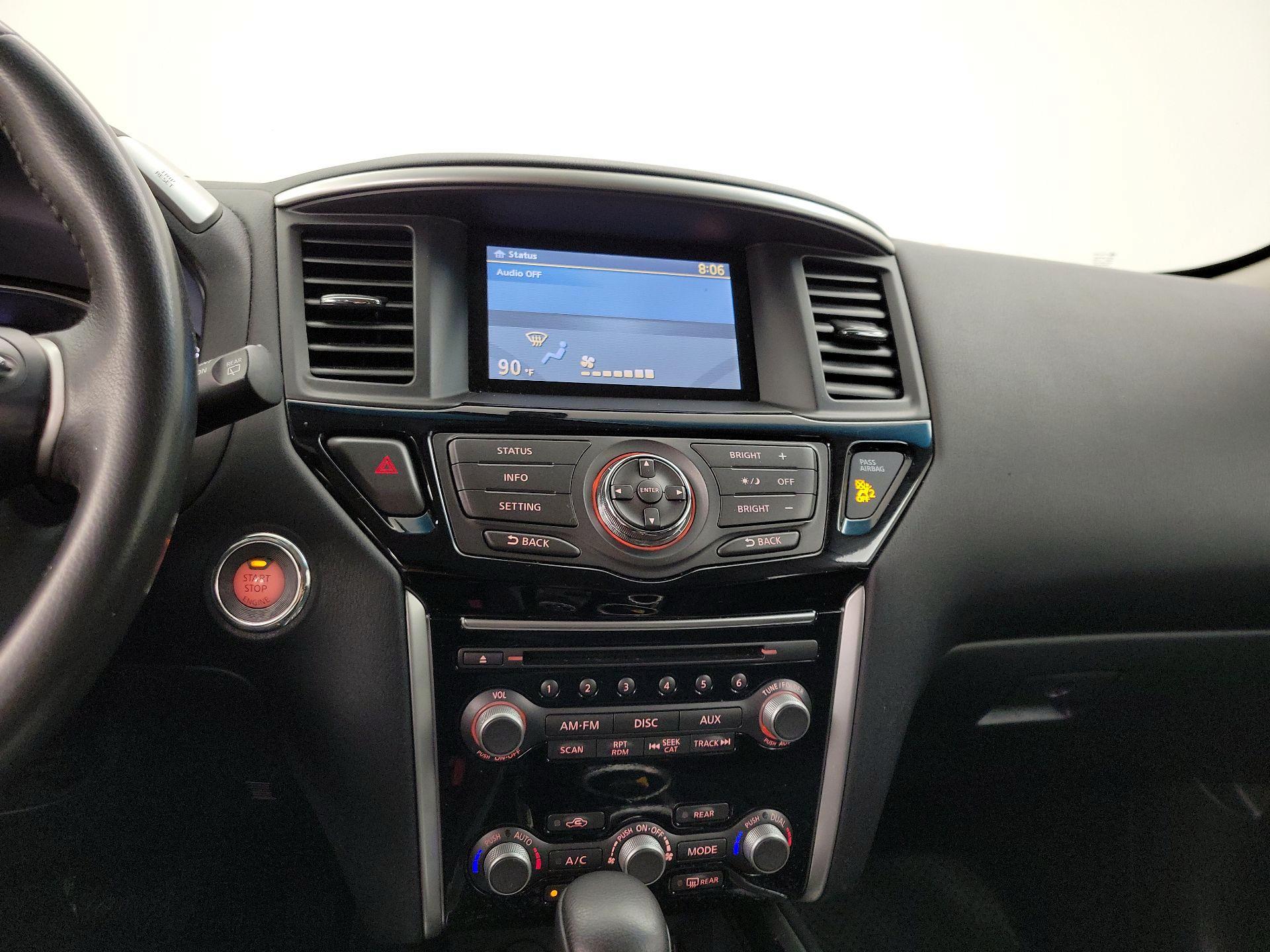 Thumbnail: 2016 Nissan Pathfinder - 16