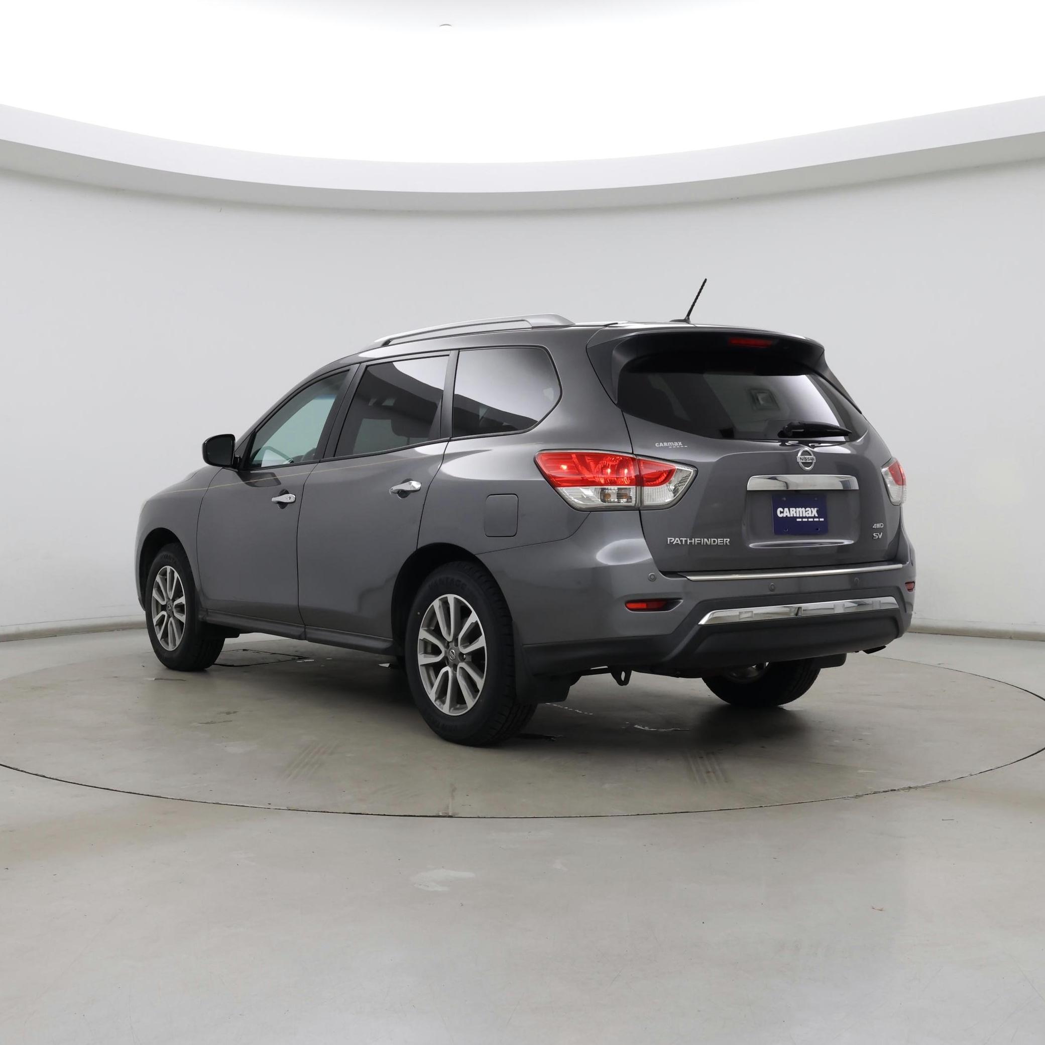 Thumbnail: 2016 Nissan Pathfinder - 2